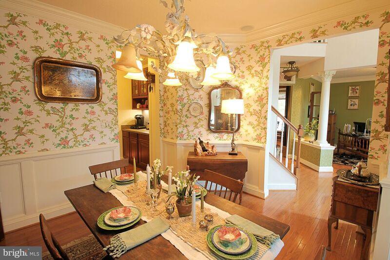 LADYSMITH VILLAGE - Residential