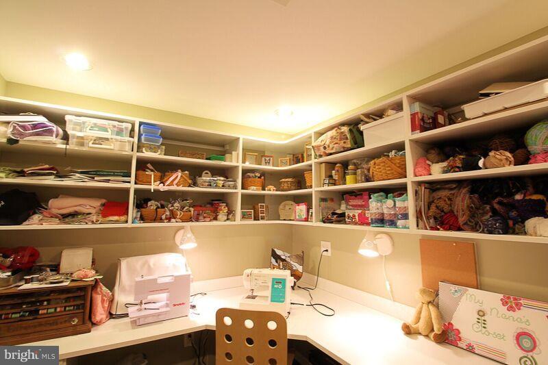 LADYSMITH VILLAGE - Residential