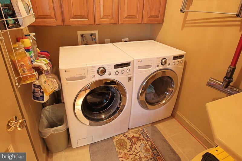 LADYSMITH VILLAGE - Residential