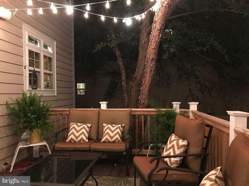 LADYSMITH VILLAGE - Residential