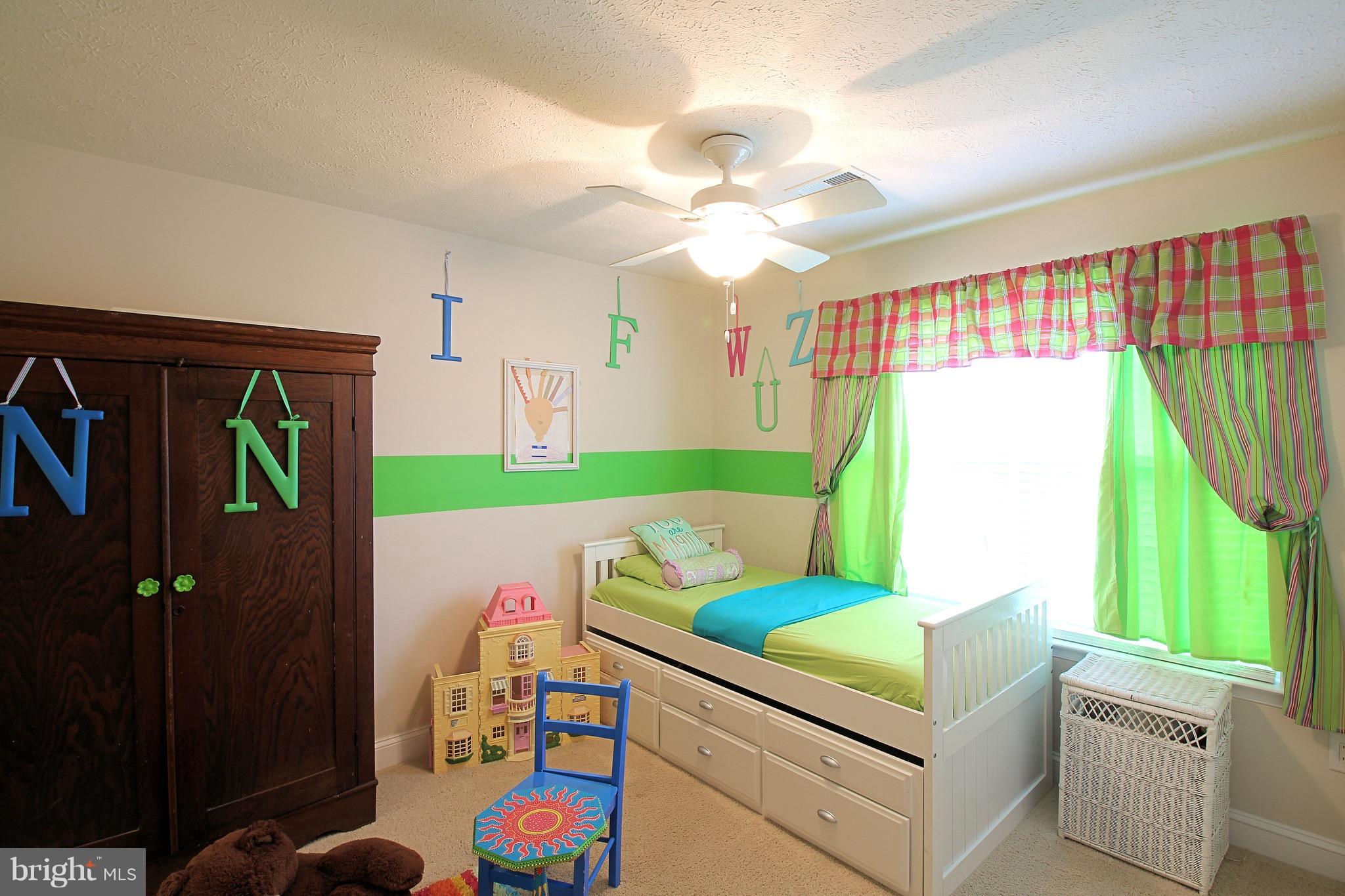 LADYSMITH VILLAGE - Residential