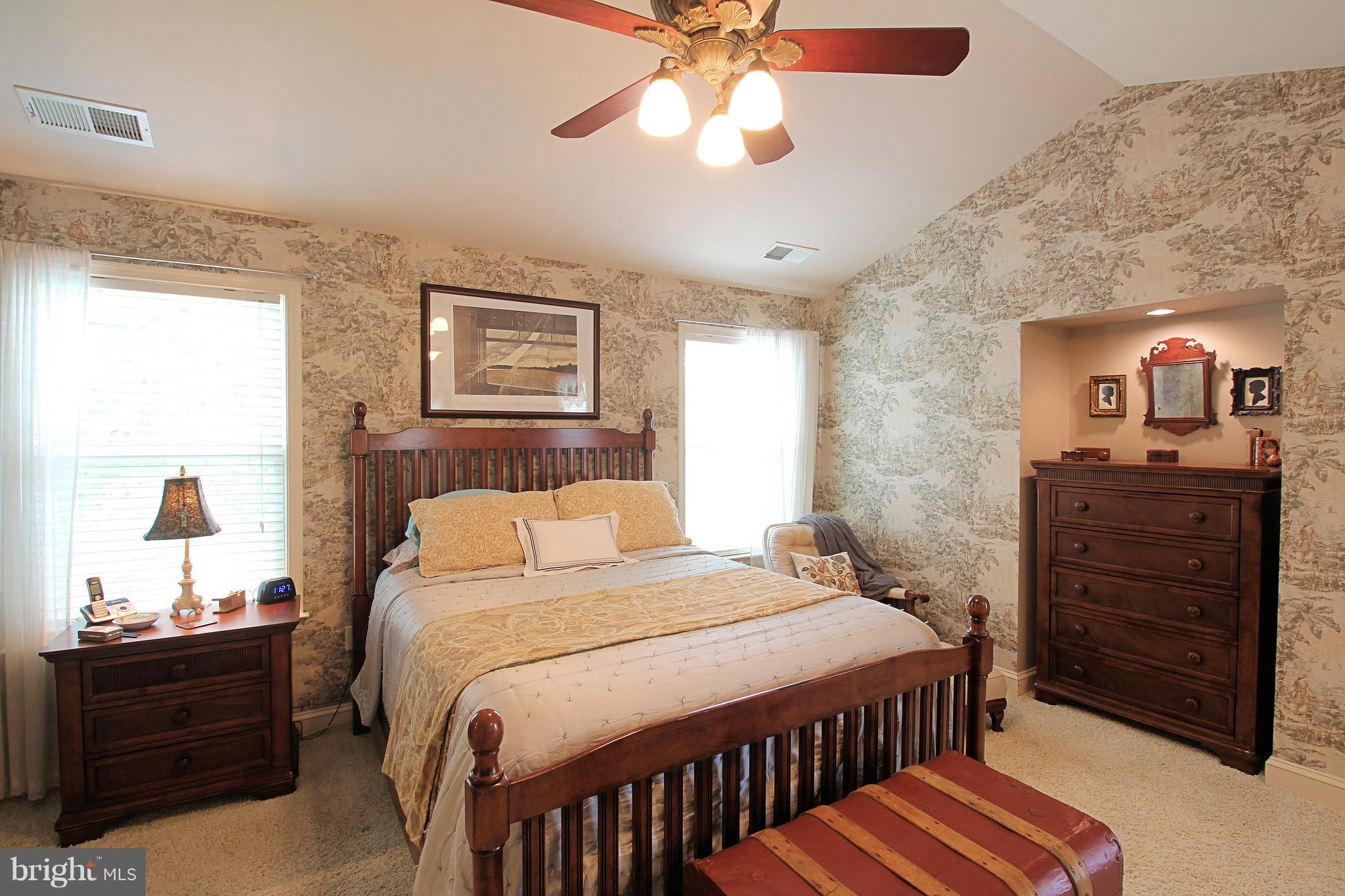 LADYSMITH VILLAGE - Residential