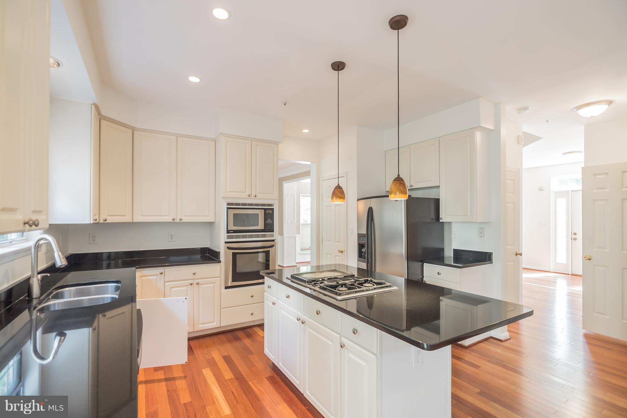 POTOMAC LAKES - Residential