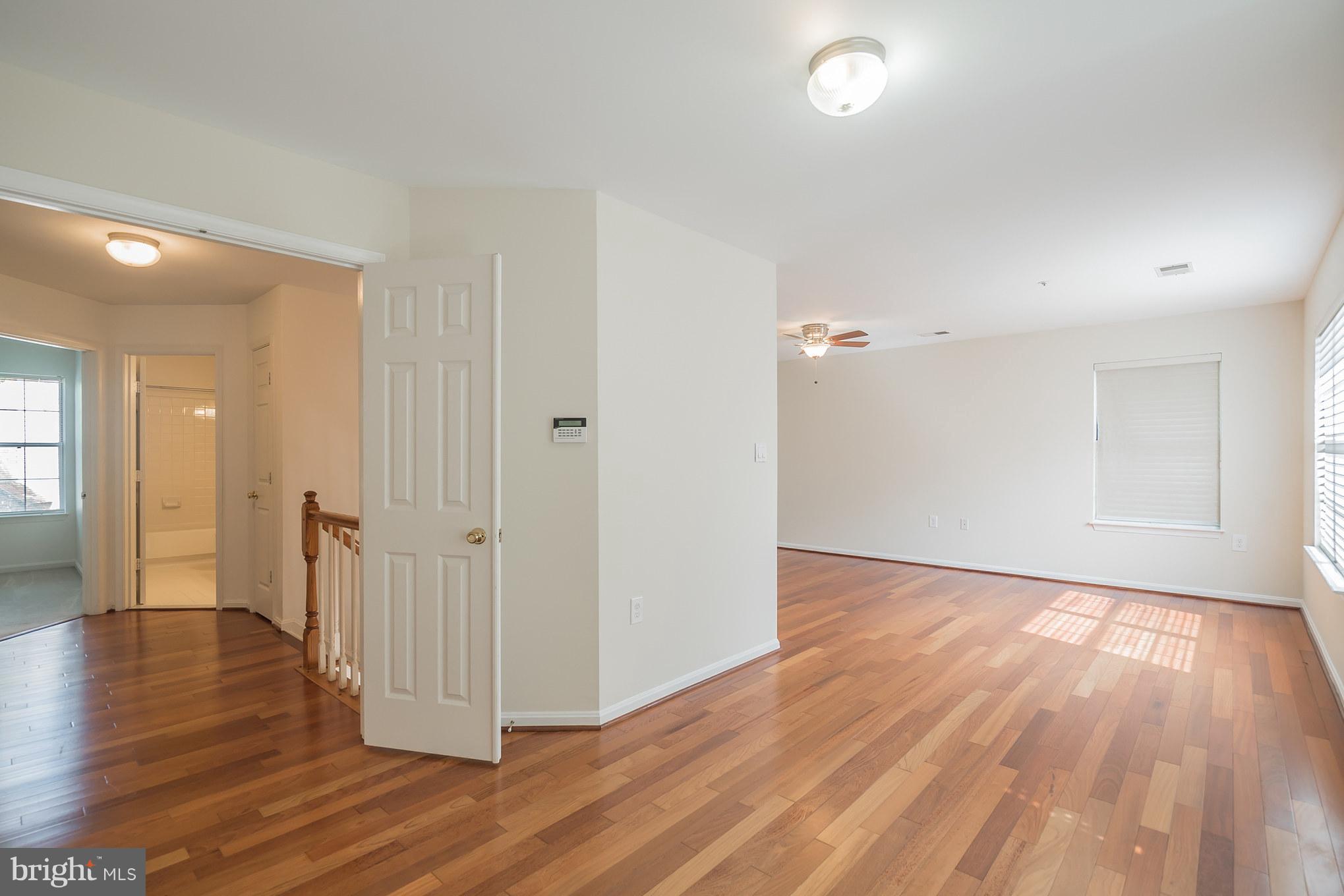 POTOMAC LAKES - Residential