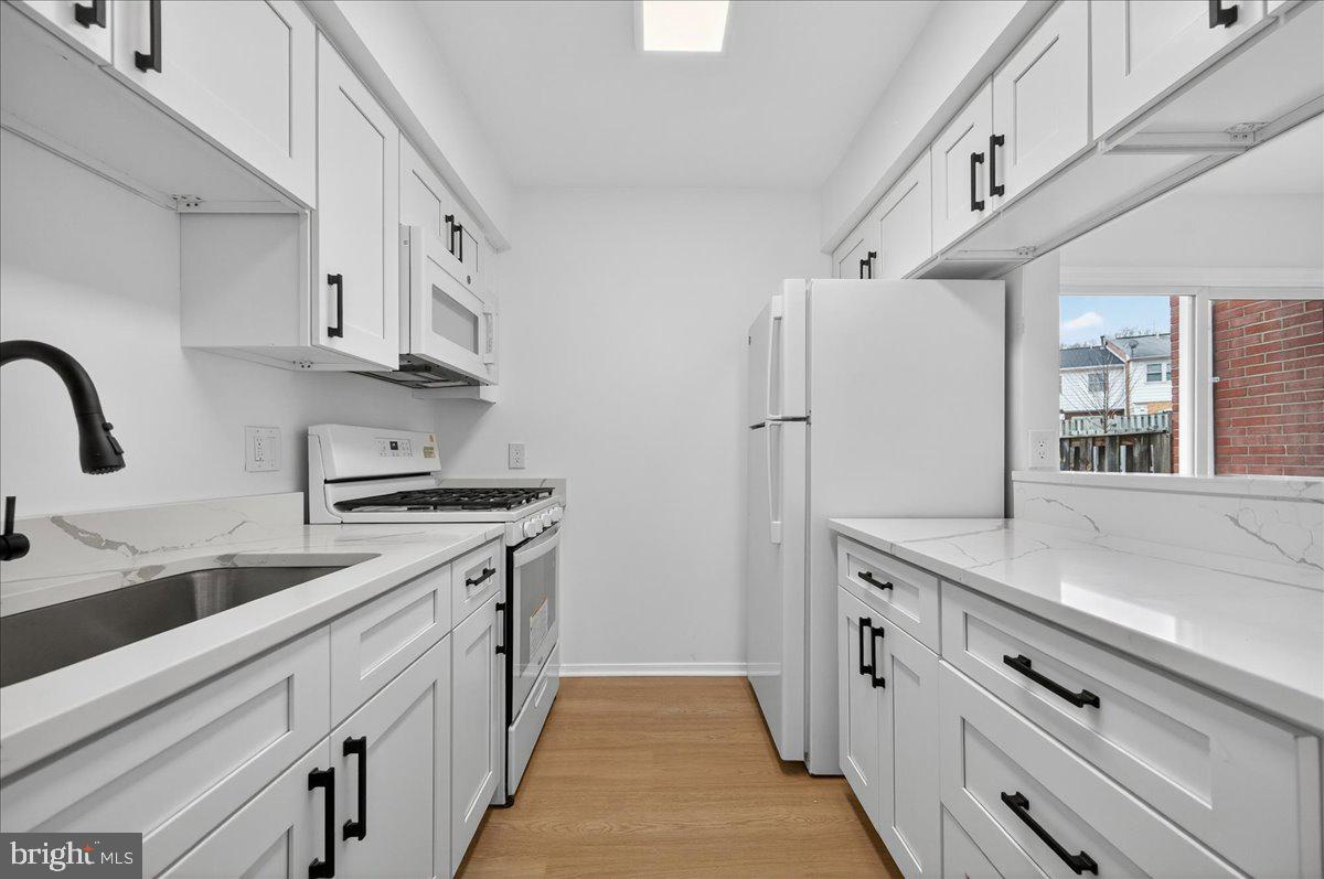 DALE CITY - Residential