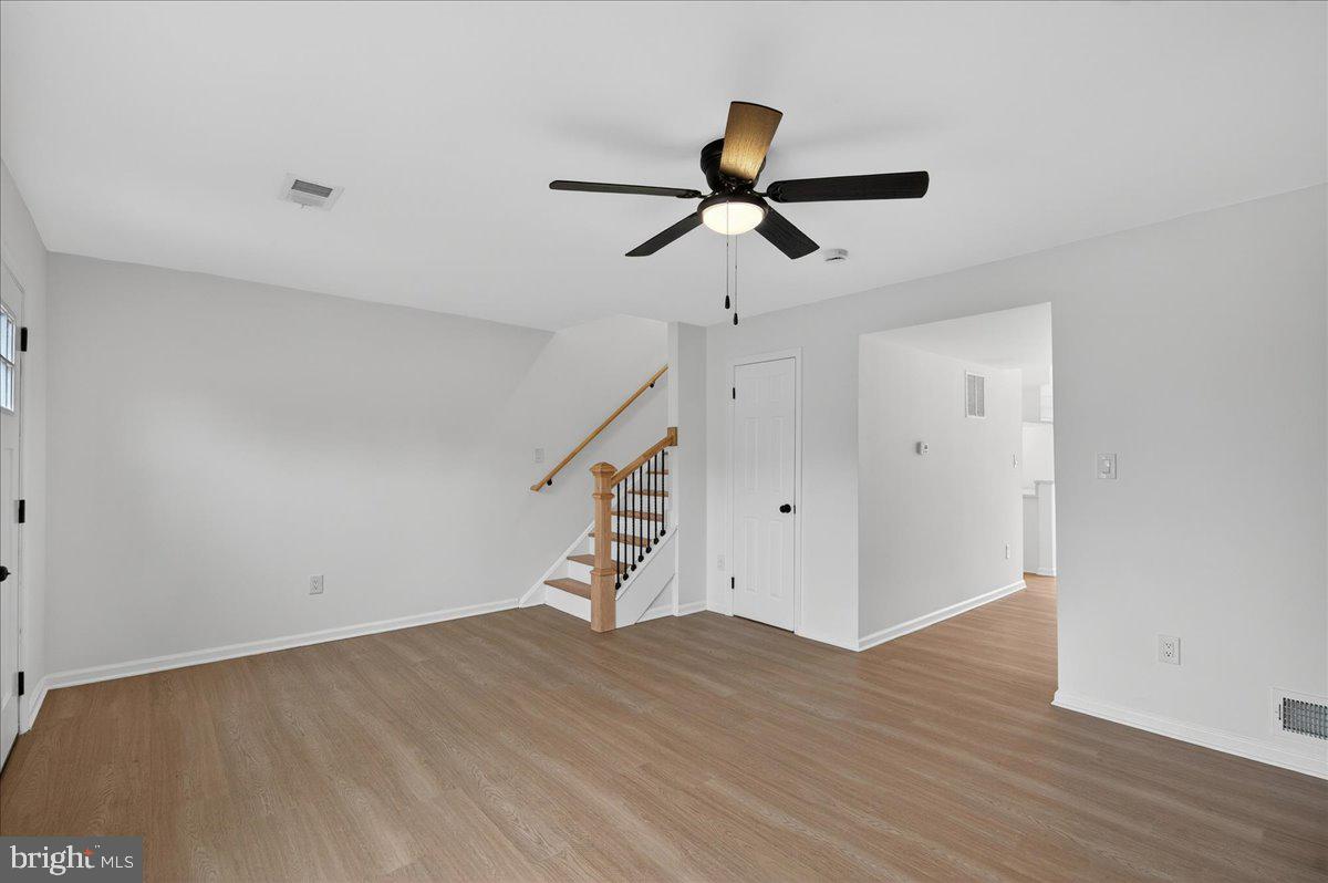 DALE CITY - Residential