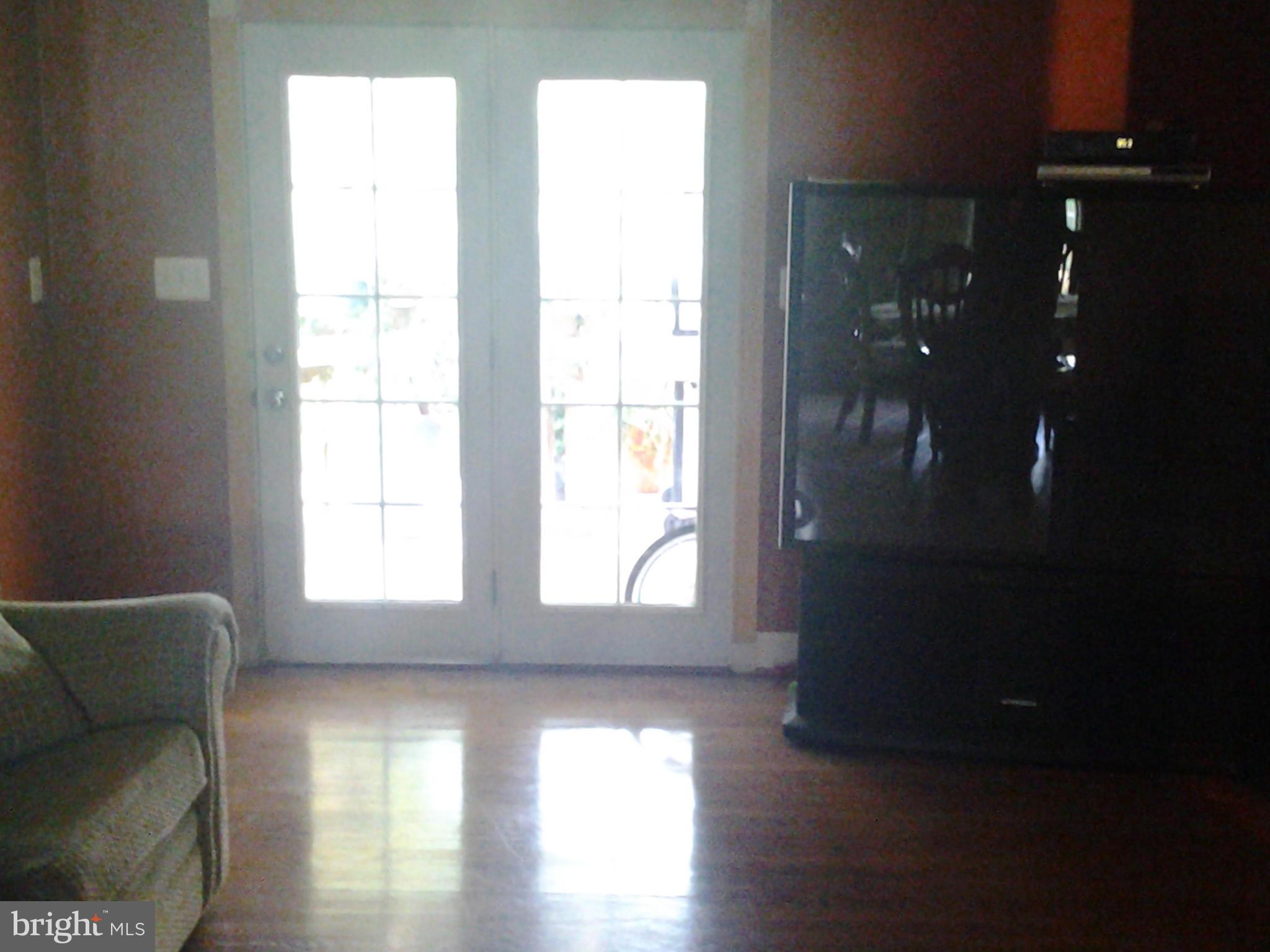 SHERWOOD FOREST MANOR - Residential