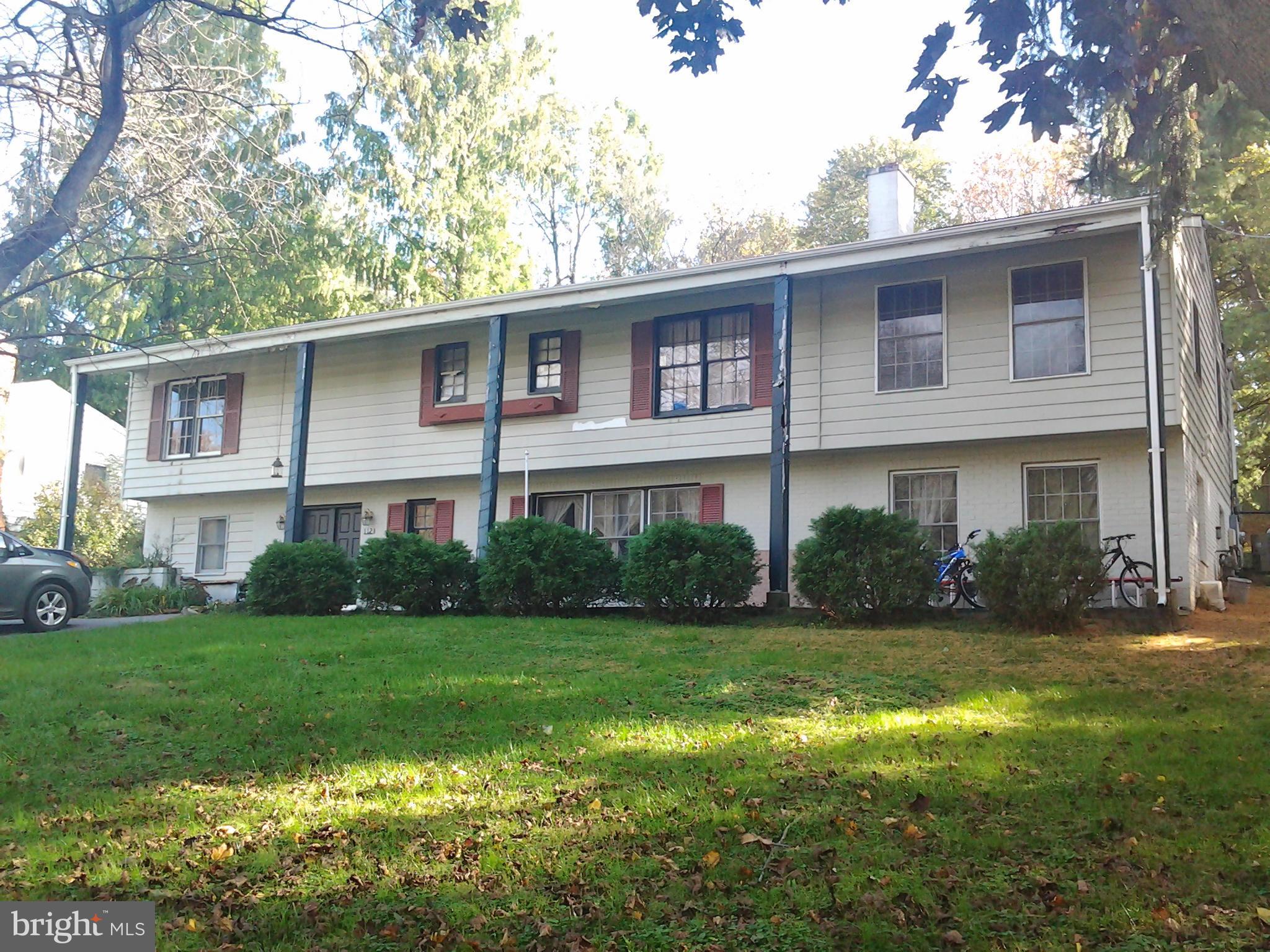 SHERWOOD FOREST MANOR - Residential
