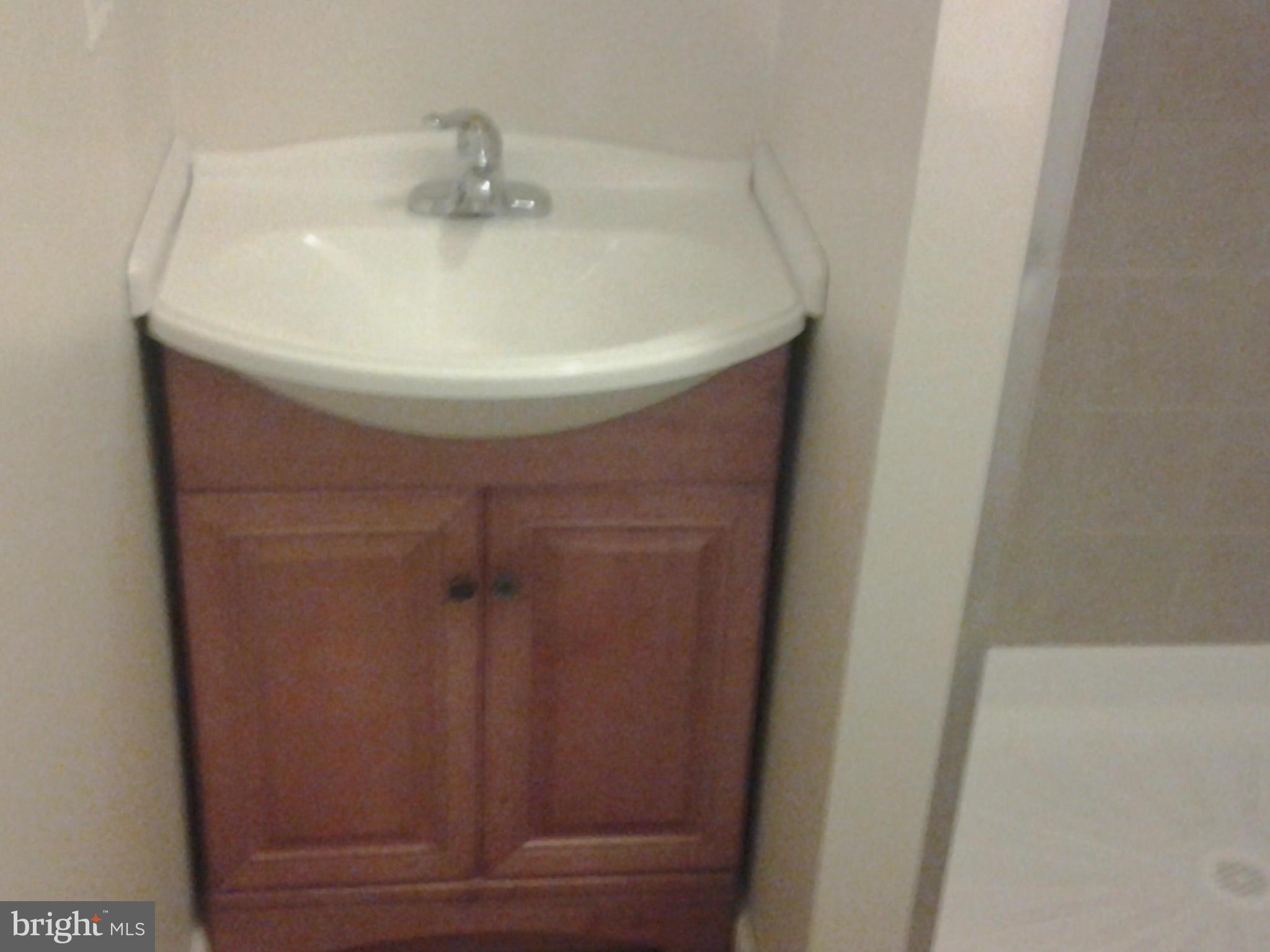 SHERWOOD FOREST MANOR - Residential