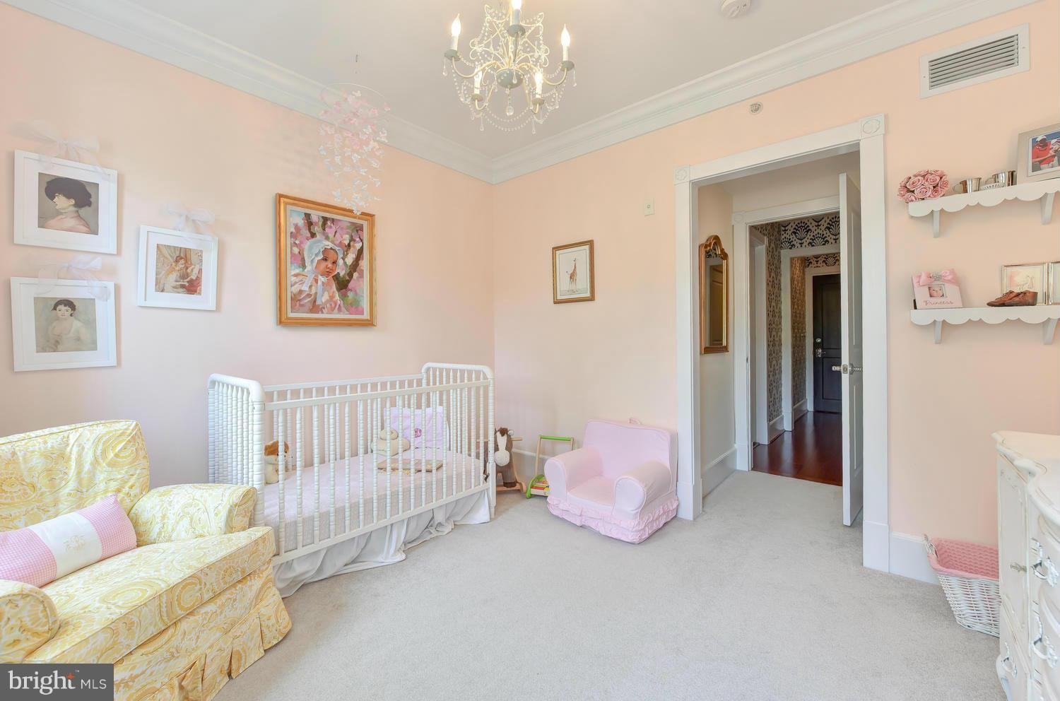 900 NORTH WASHINGTON STREET CONDOMINIUMS - Residential