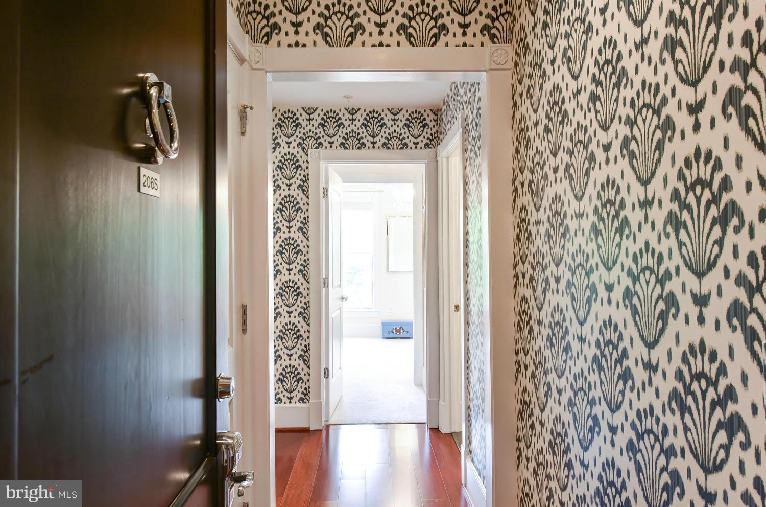 900 NORTH WASHINGTON STREET CONDOMINIUMS - Residential