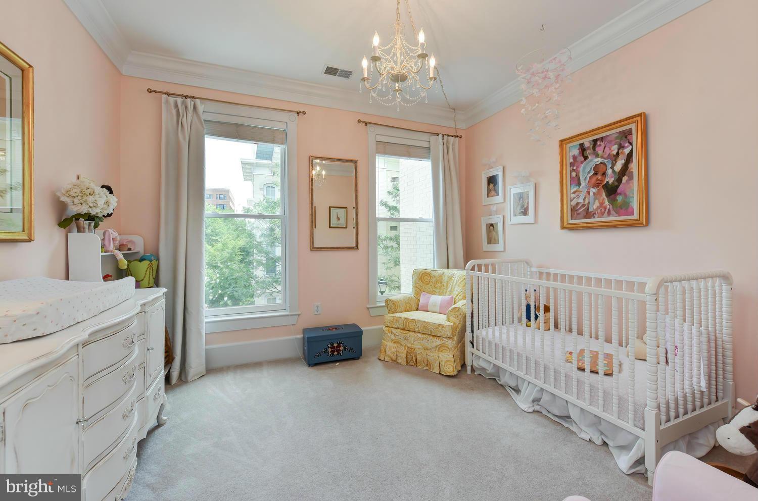 900 NORTH WASHINGTON STREET CONDOMINIUMS - Residential