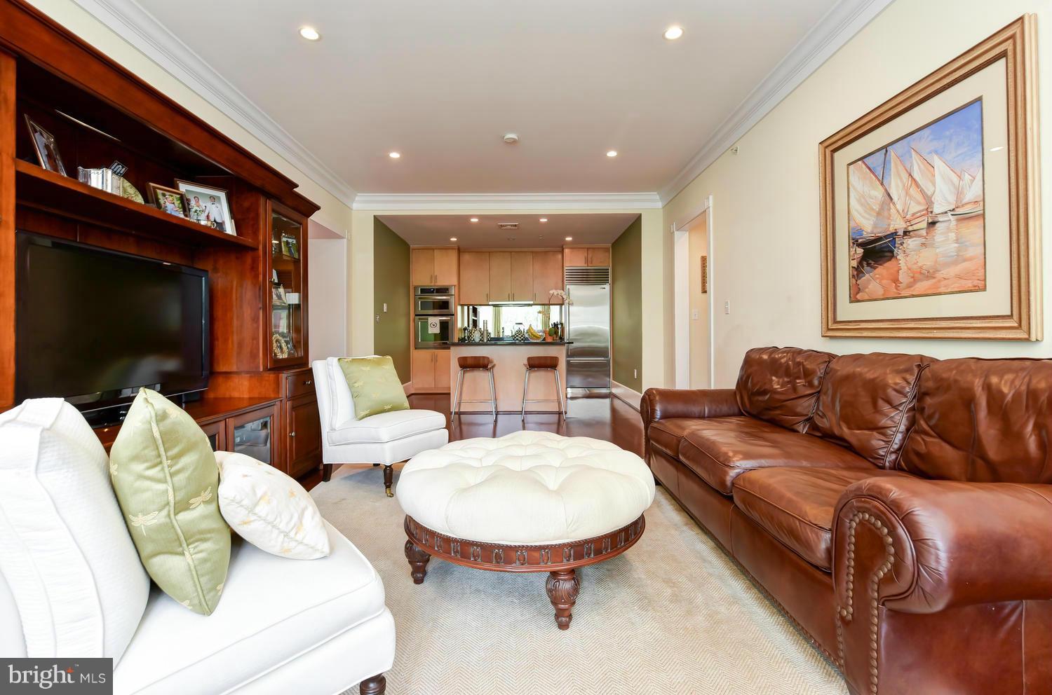 900 NORTH WASHINGTON STREET CONDOMINIUMS - Residential