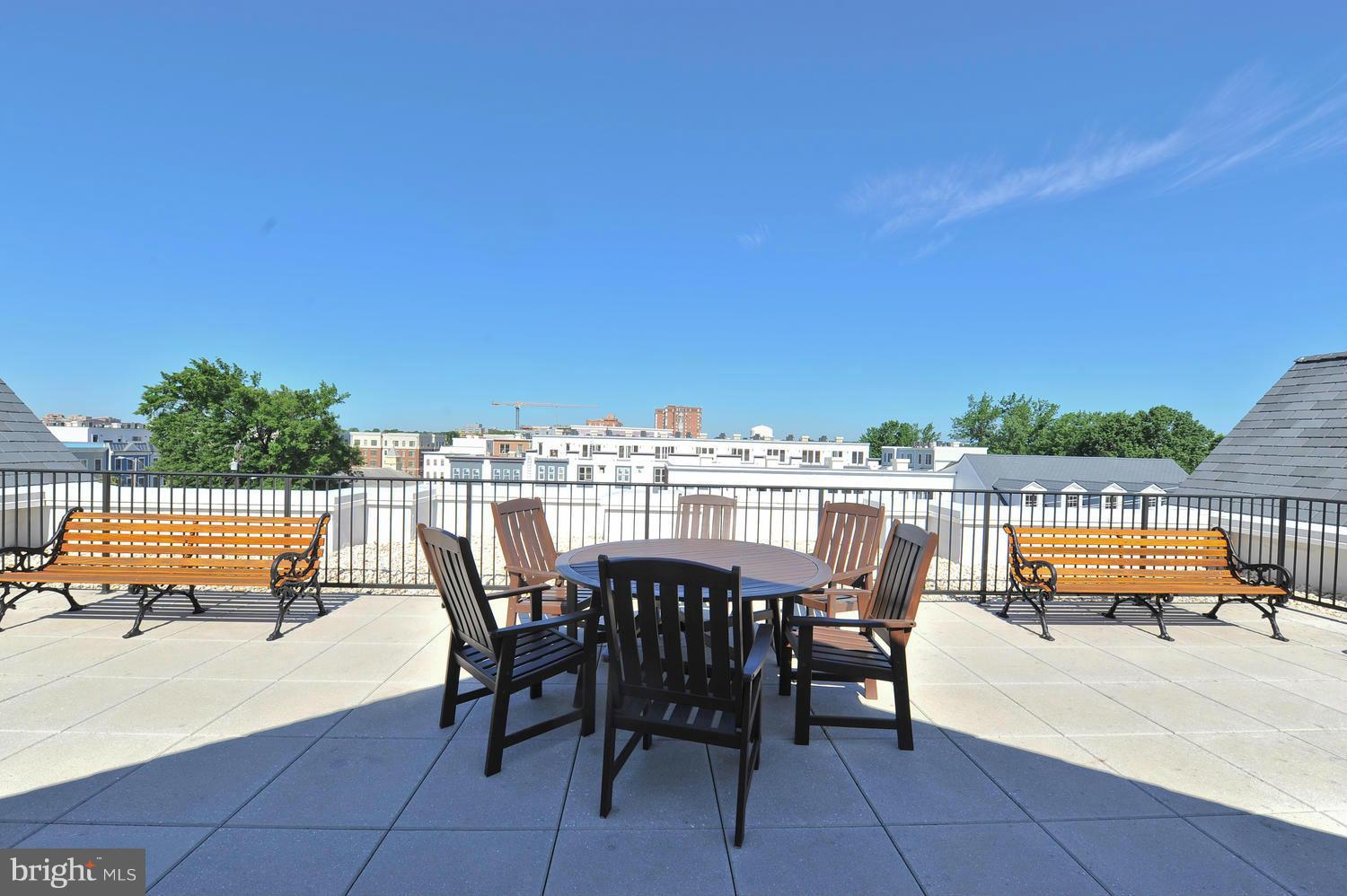 900 NORTH WASHINGTON STREET CONDOMINIUMS - Residential