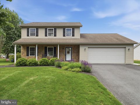 Photo of 384 Leedy Way E, CHAMBERSBURG, PA 17202 (MLS # PAFL2035080)