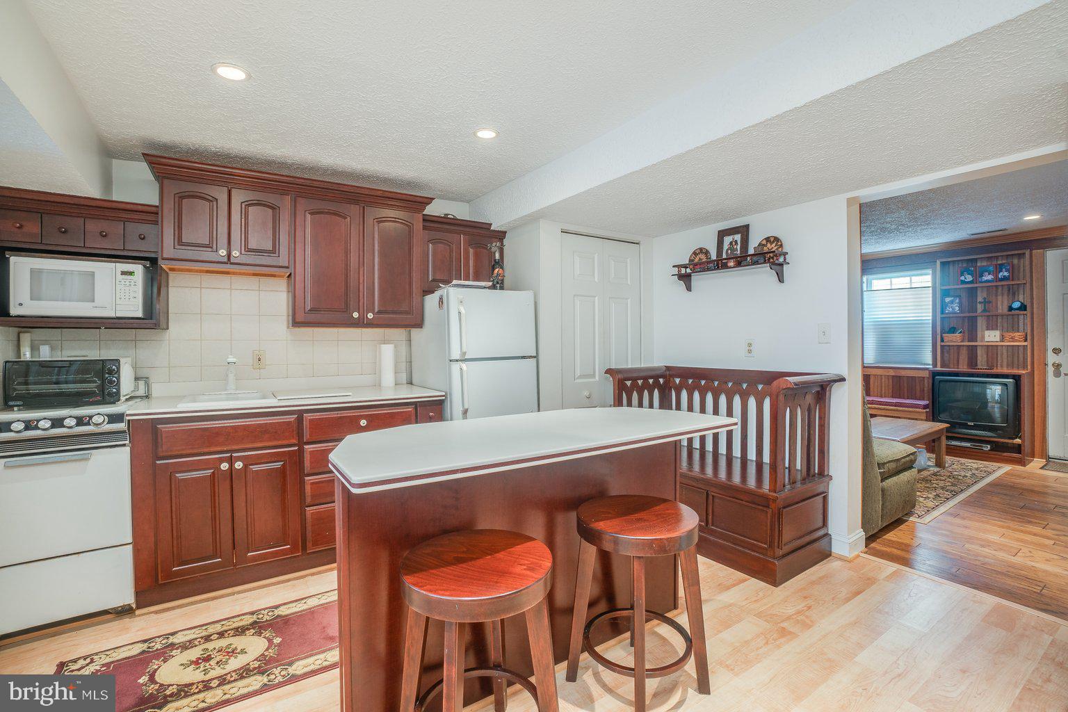 HISTORIC DISTRICT - Residential