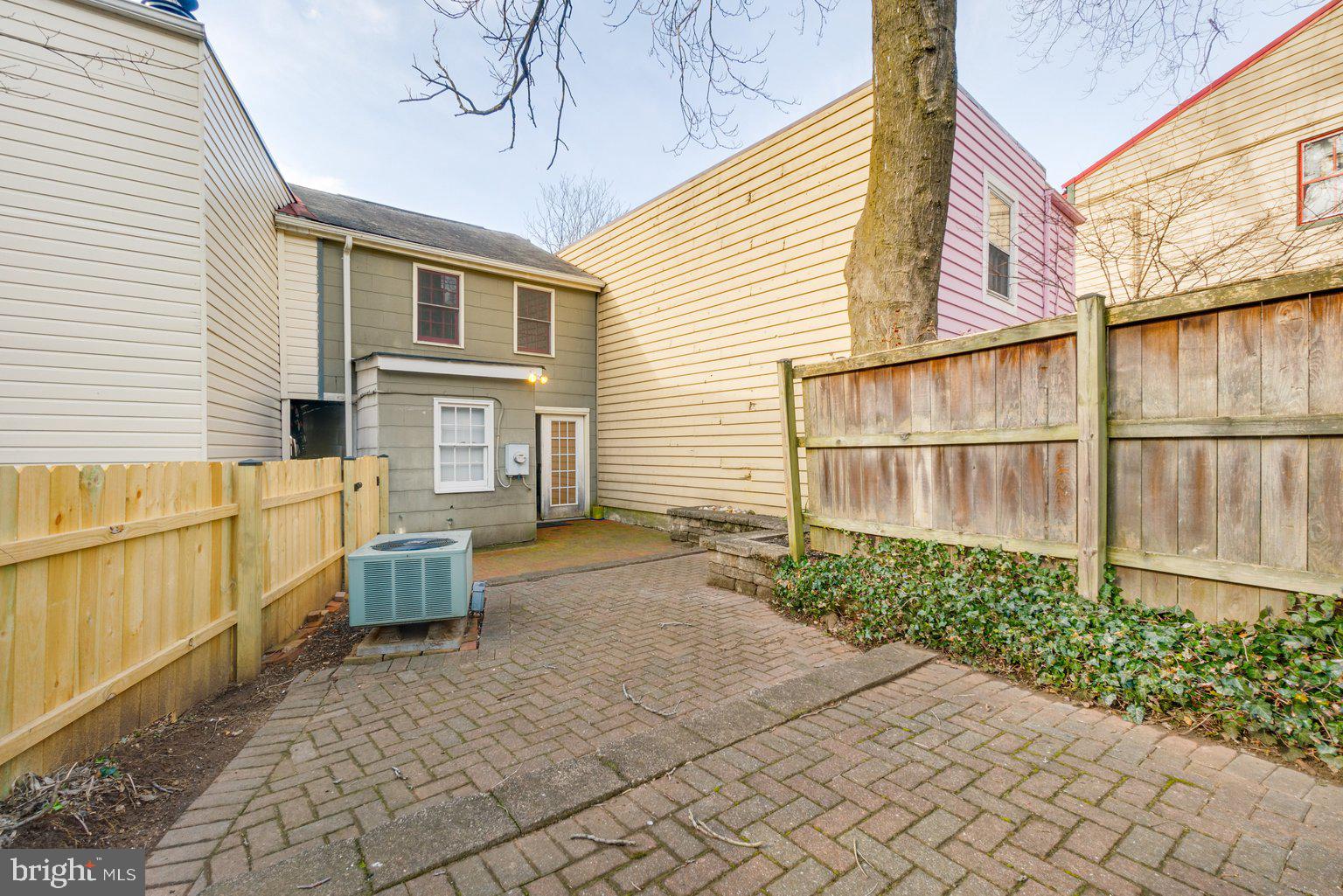 HISTORIC DISTRICT - Residential