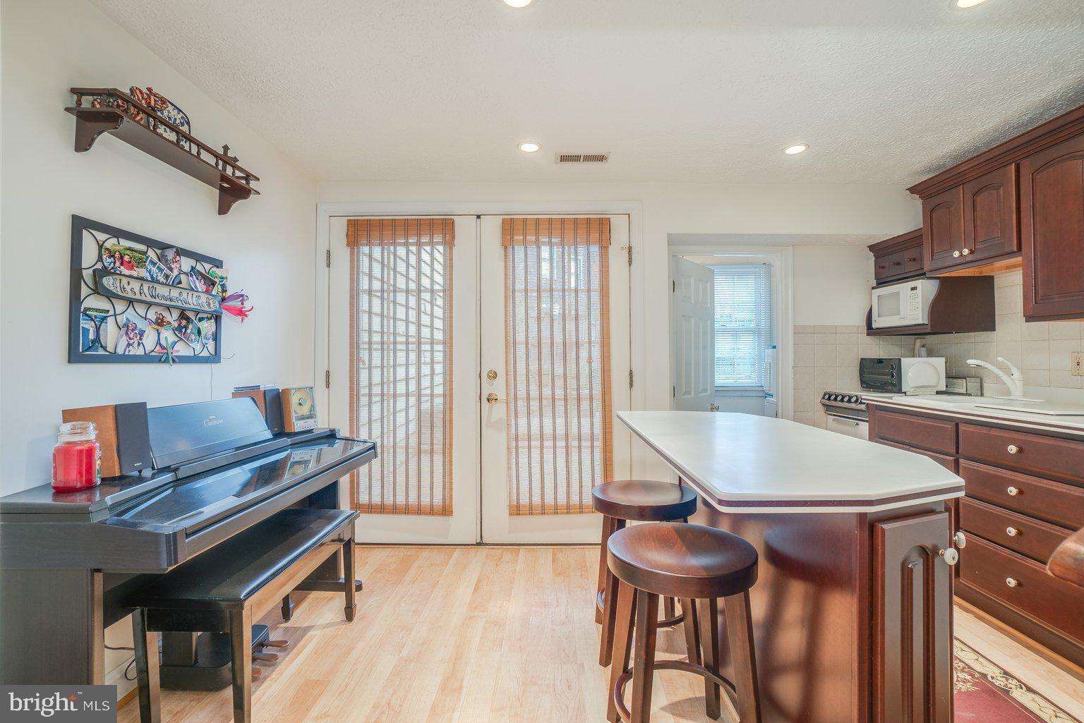 HISTORIC DISTRICT - Residential