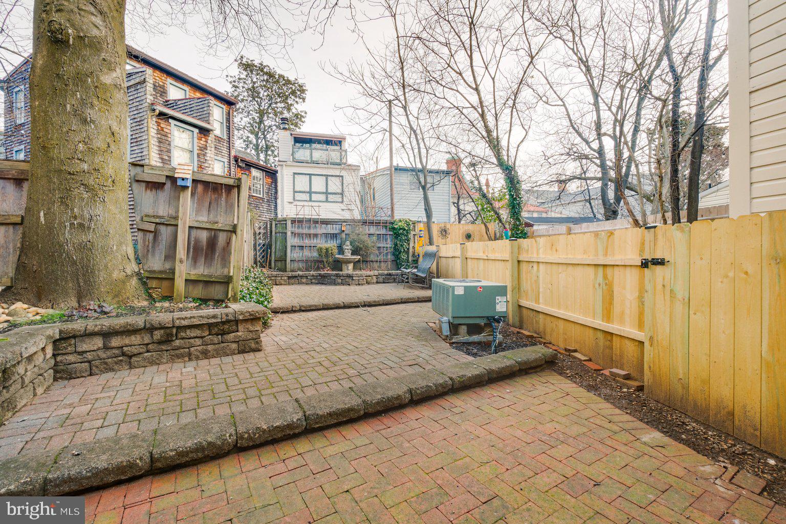 HISTORIC DISTRICT - Residential