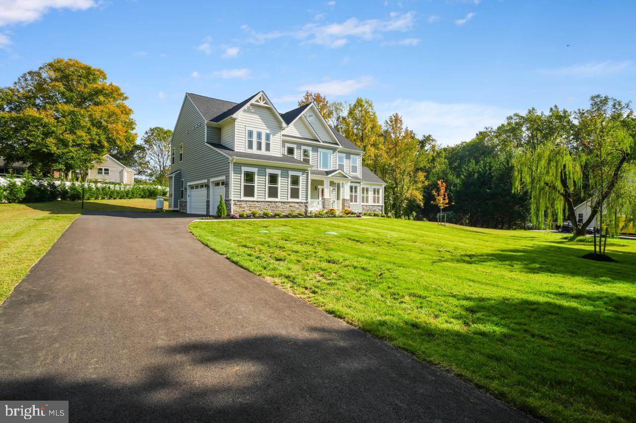 1907 MACKIEBETH COURT