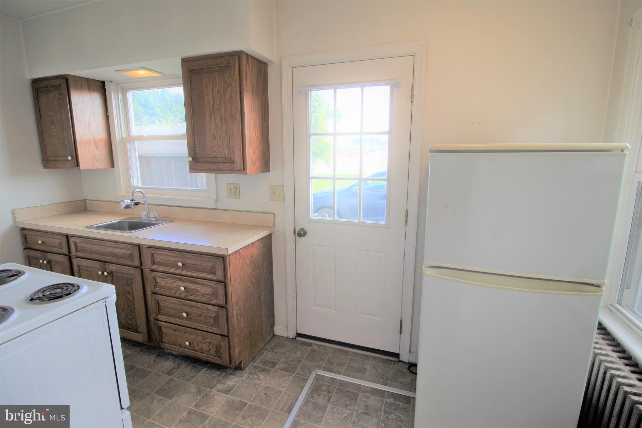 NEW HOLLAND BOROUGH - Residential Lease