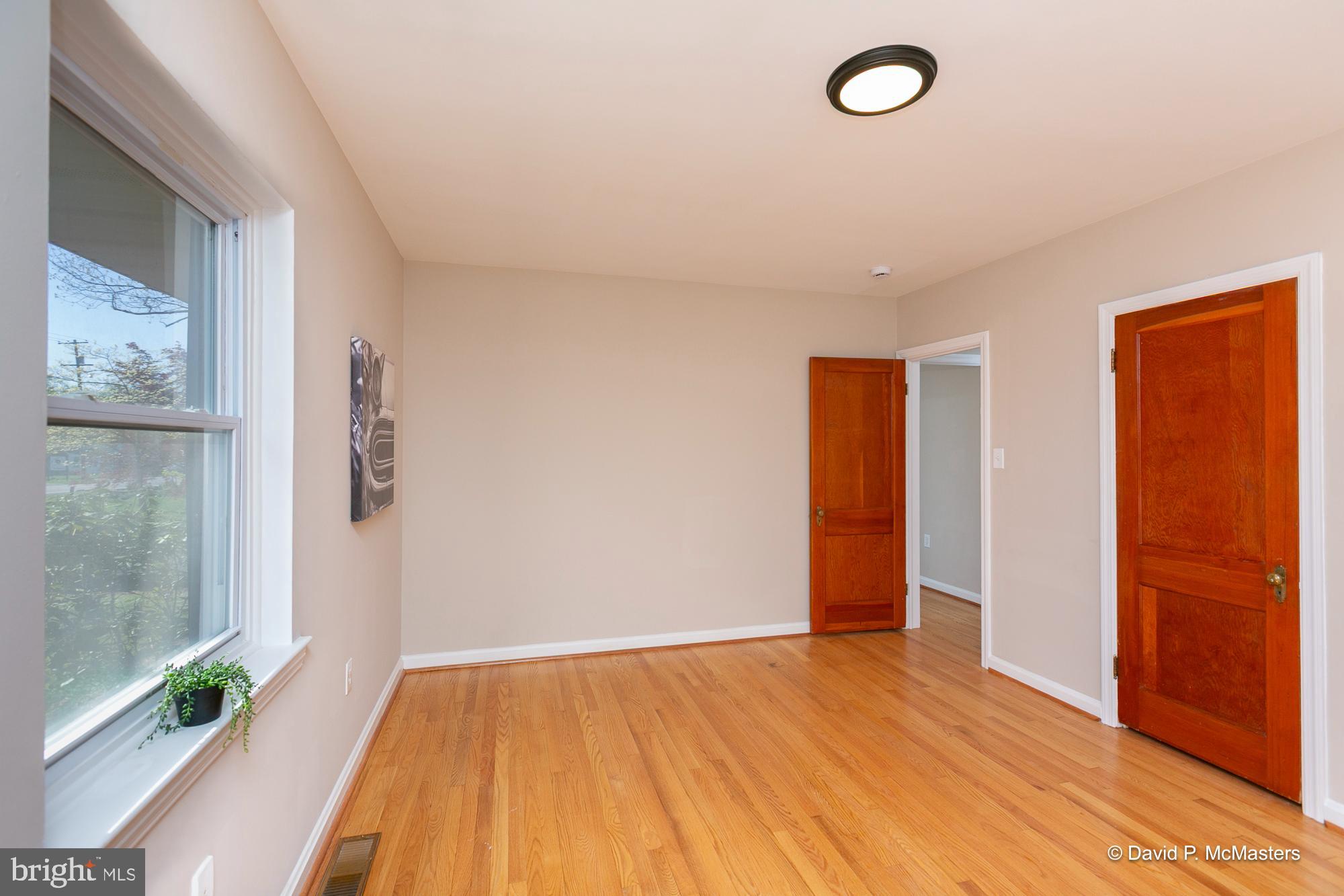 CHARLES TOWN - Residential