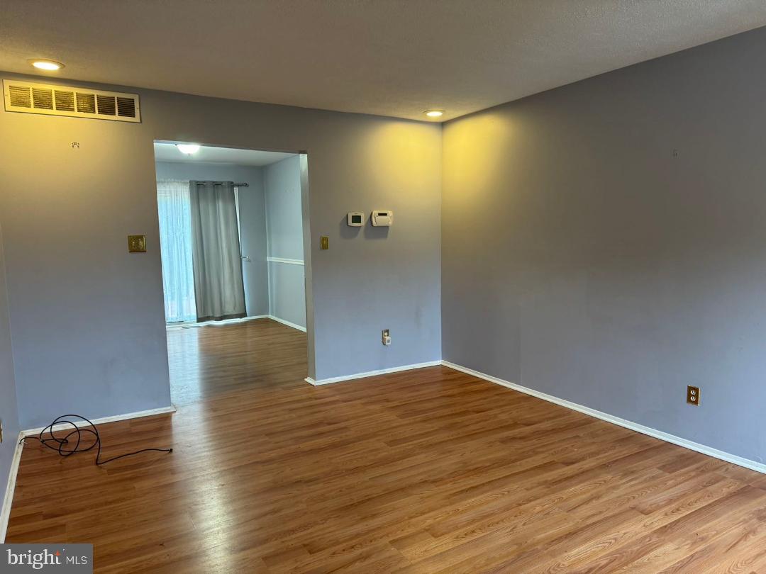 BELMONT - Residential Lease