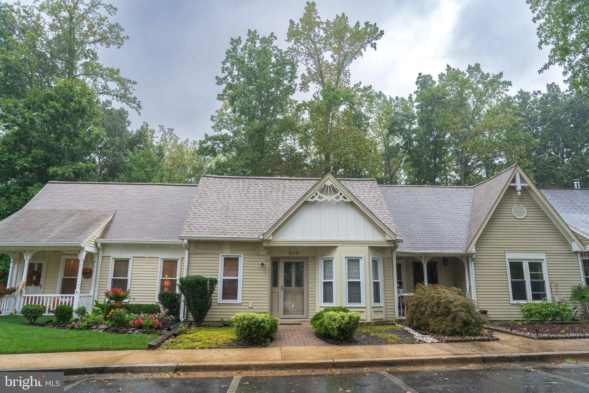 982 Riversedge Circle, Annapolis, MD 21401 photo 2