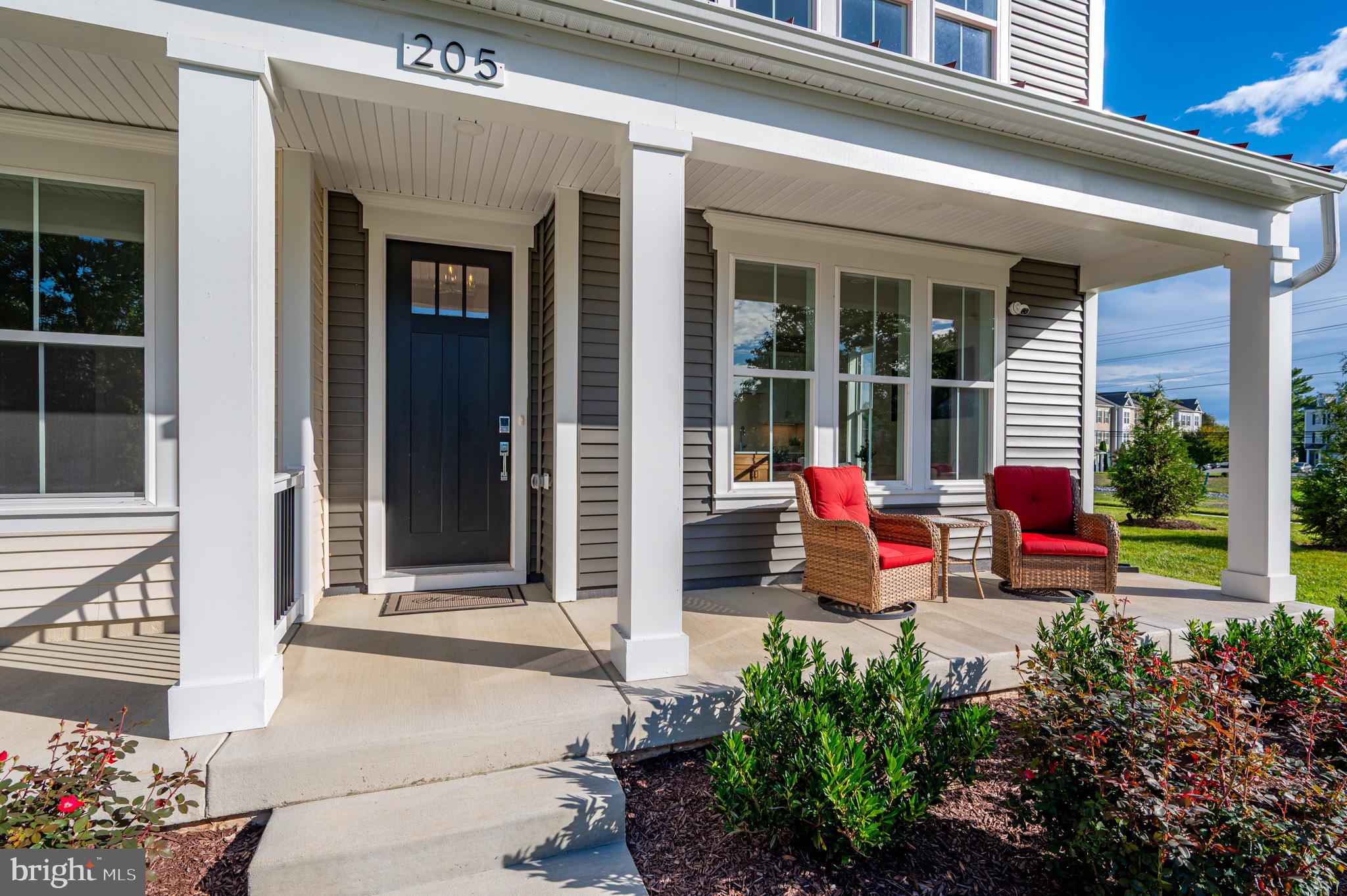 205 ALLEN LANE