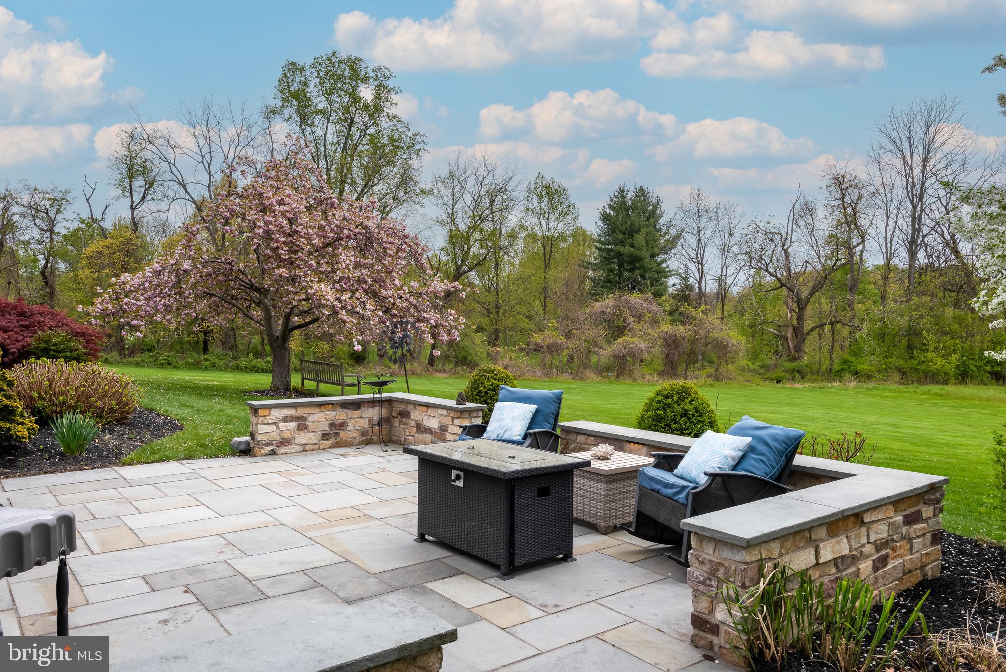 CHURCH SCHOOL ESTATS - Residential