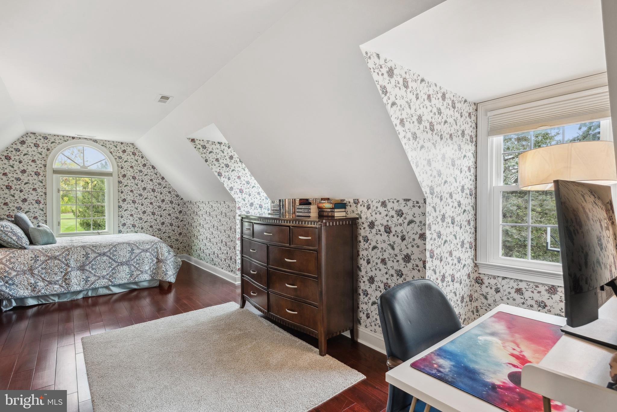 CHURCH SCHOOL ESTATS - Residential