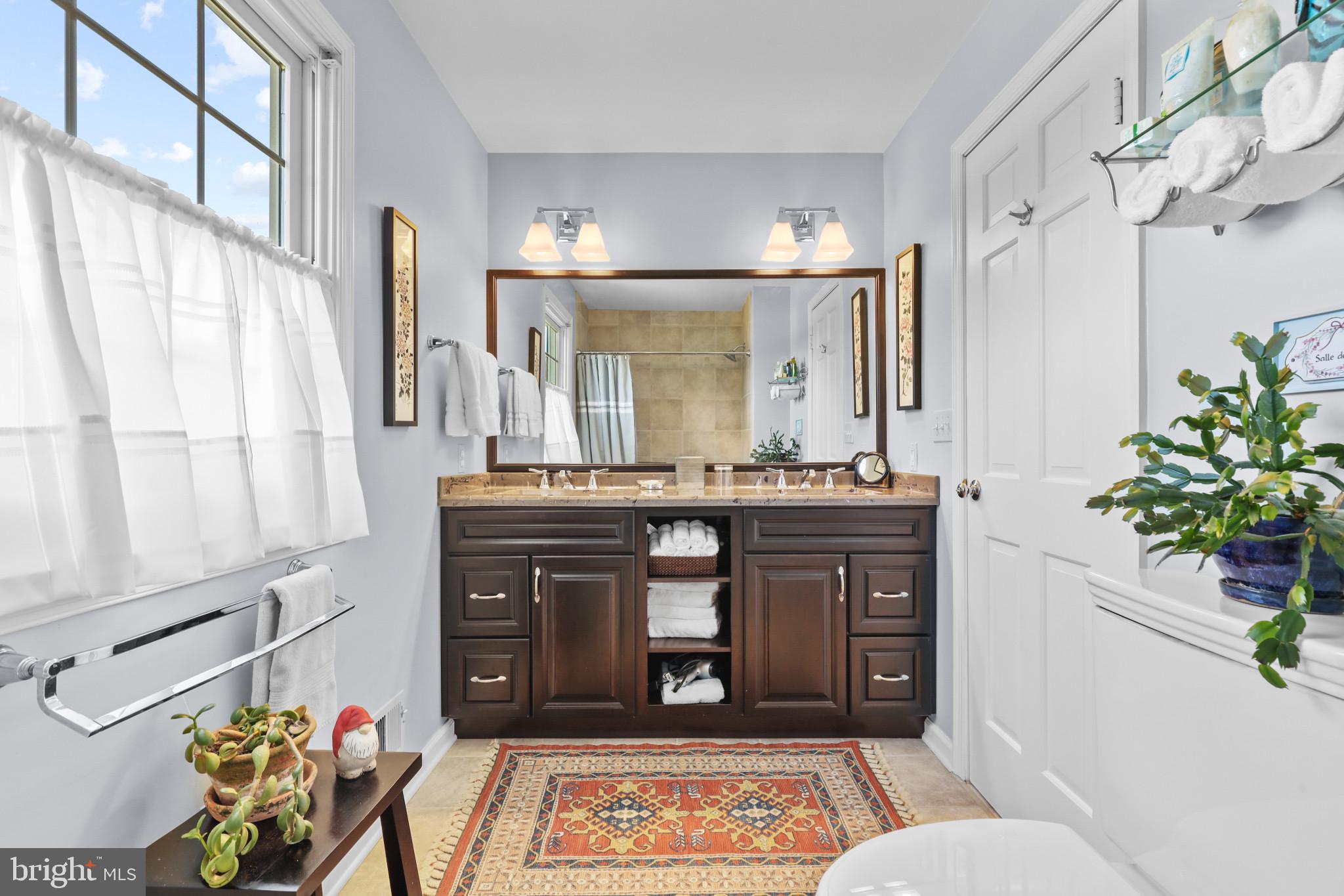 SUMMER HILL - Residential