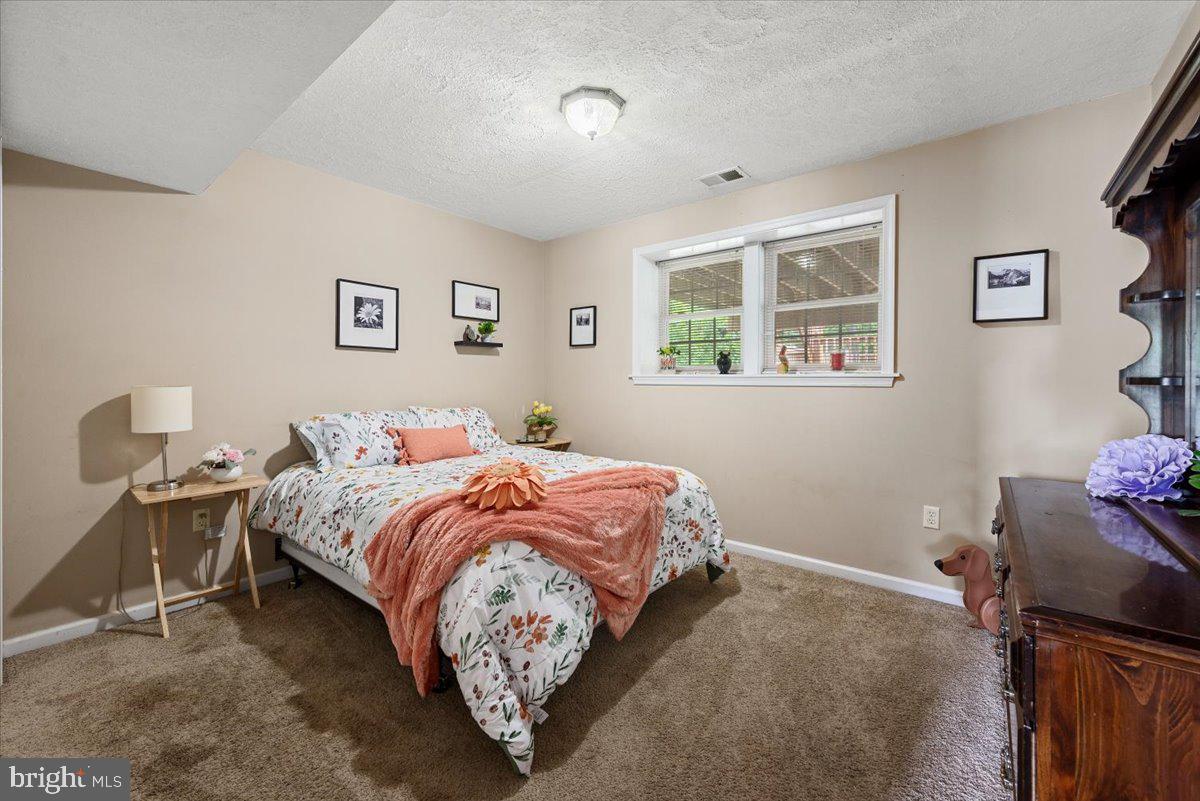 FOREST HEIGHTS - Residential