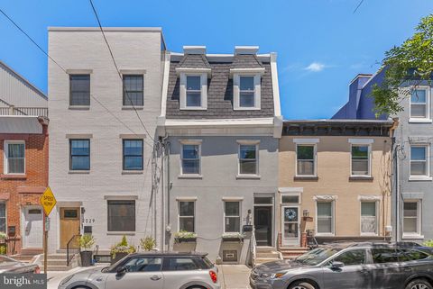 Townhouse For Sale - 2027 Catharine Street<br/> PHILADELPHIA, PA 19146