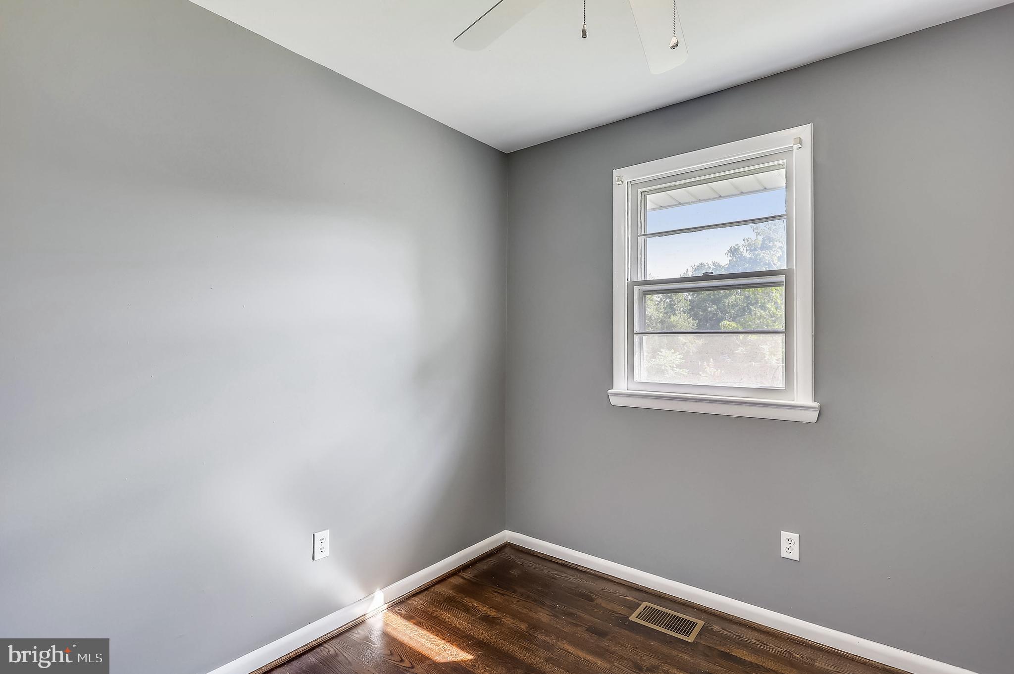 CLINTON - Residential