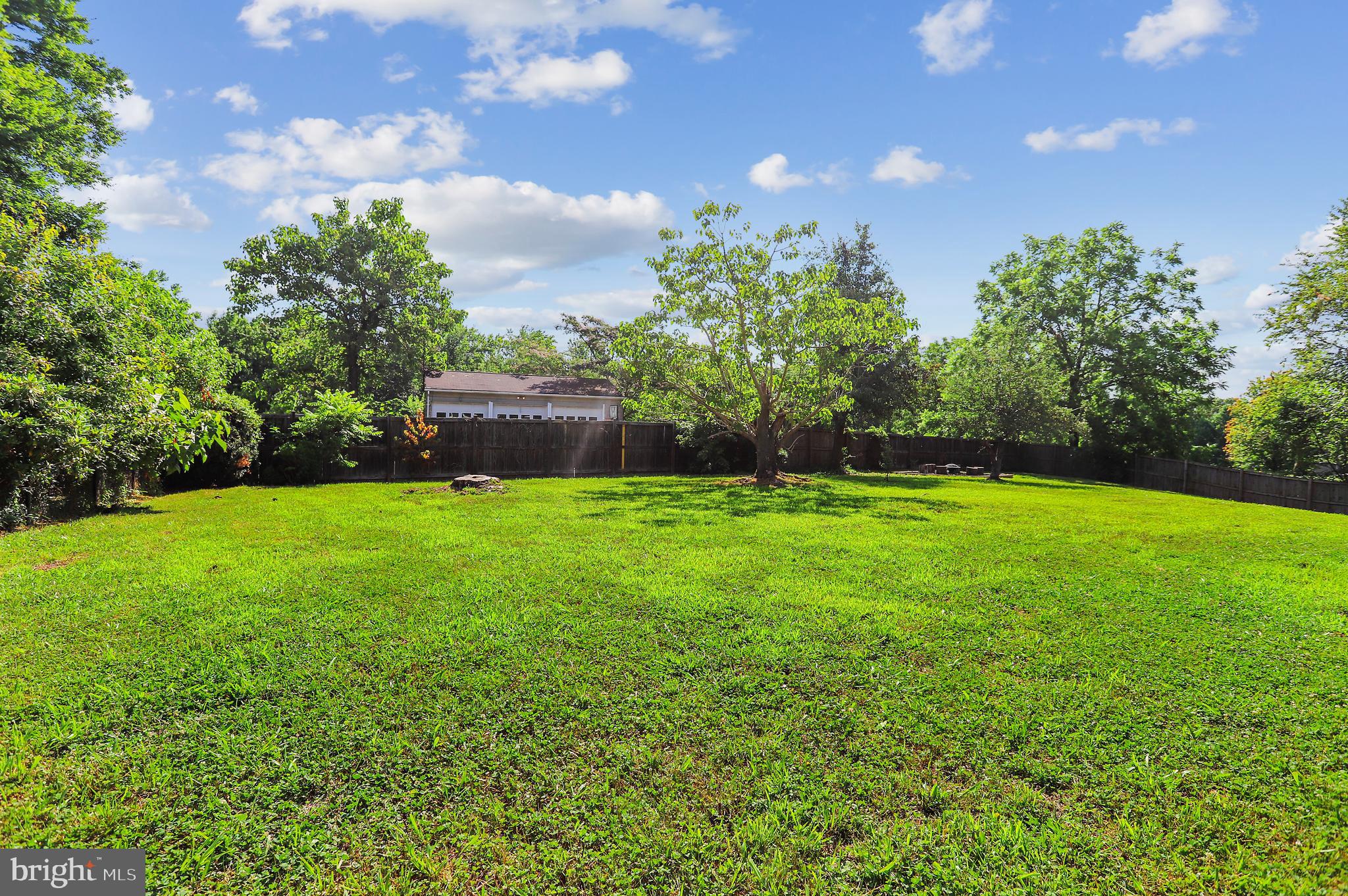 CLINTON - Residential