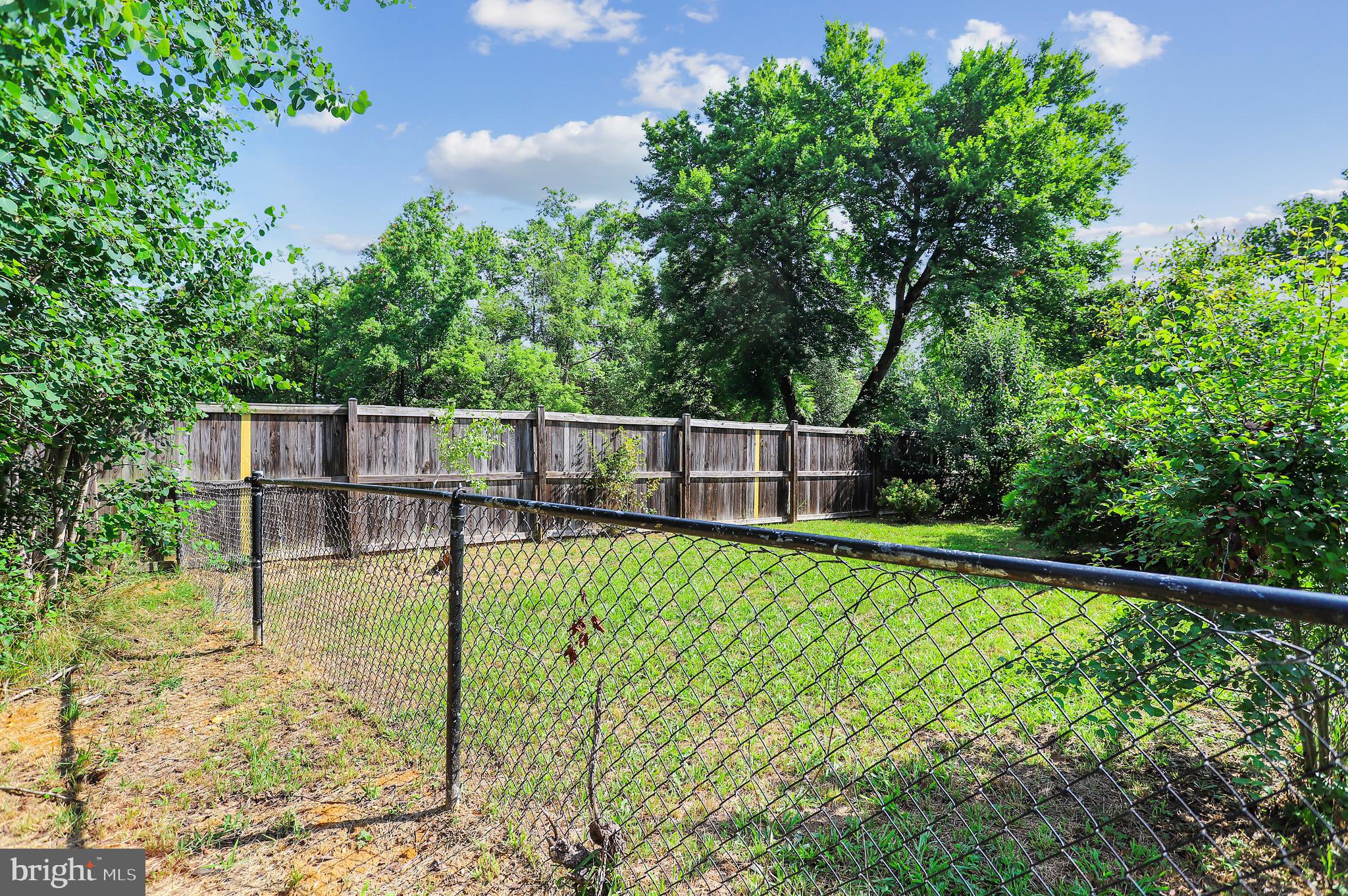 CLINTON - Residential