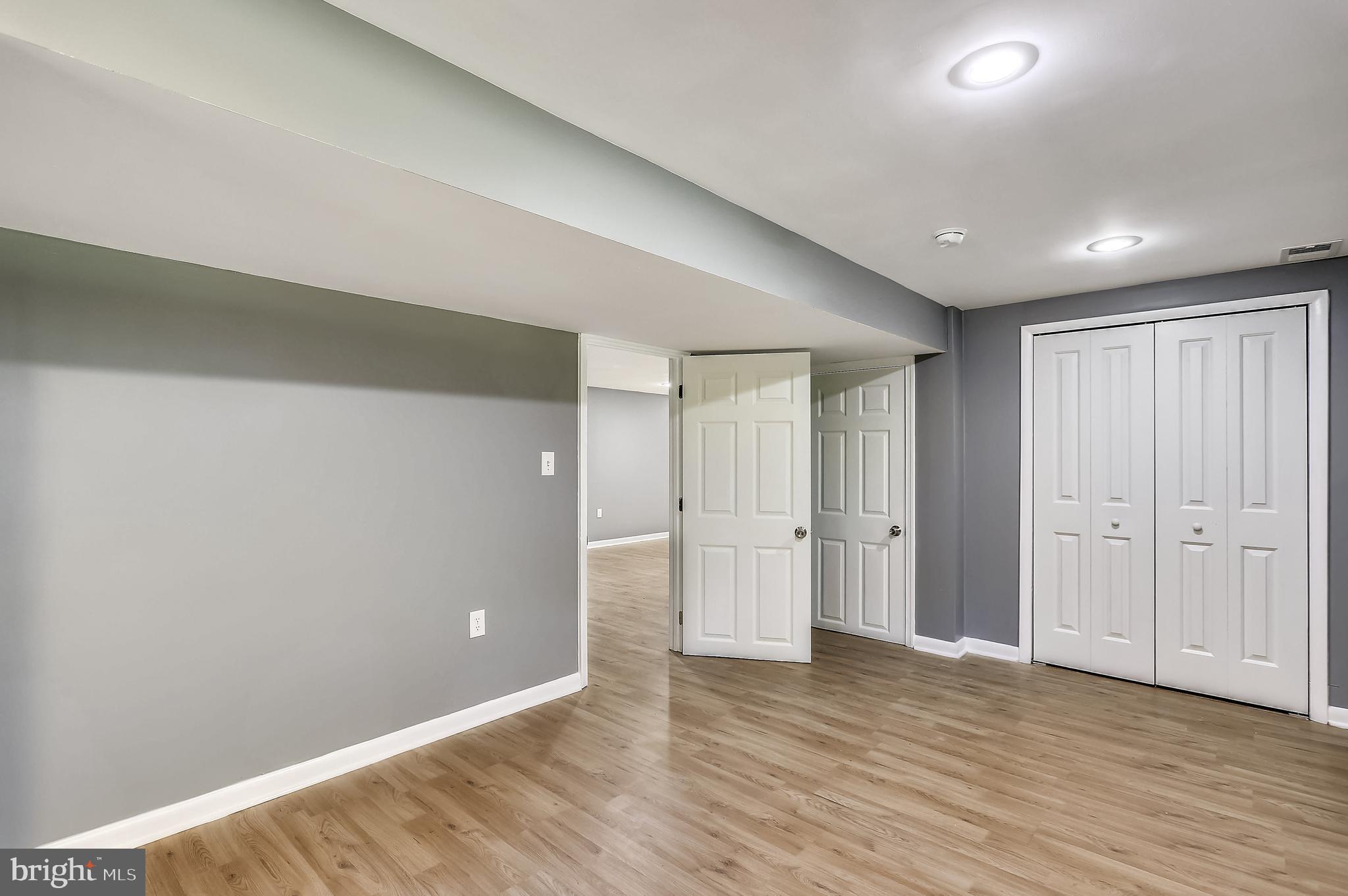 CLINTON - Residential