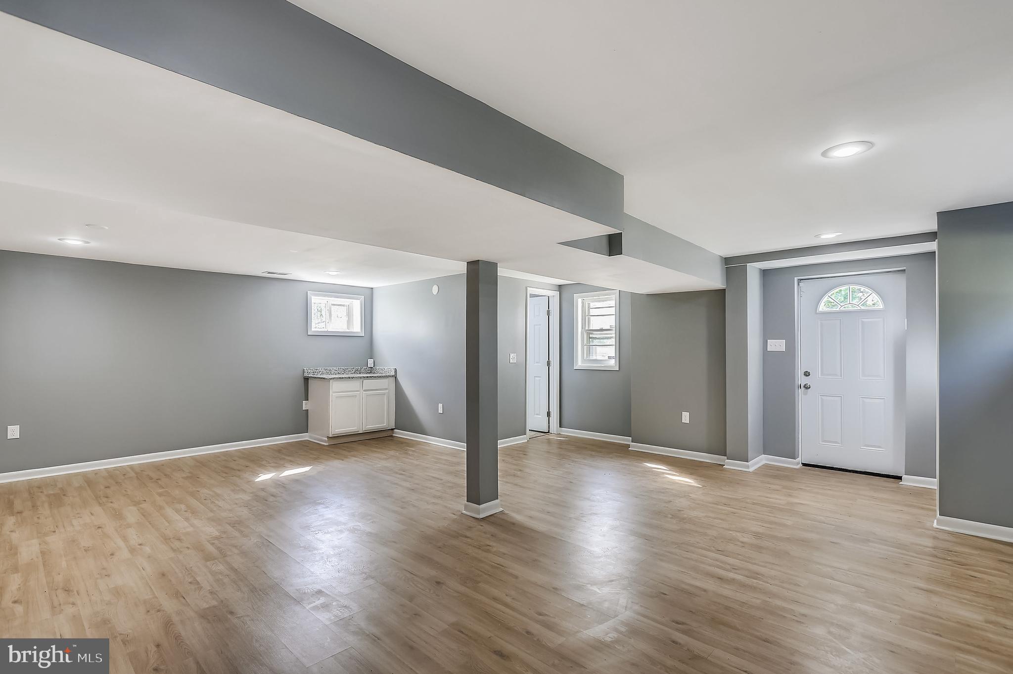 CLINTON - Residential