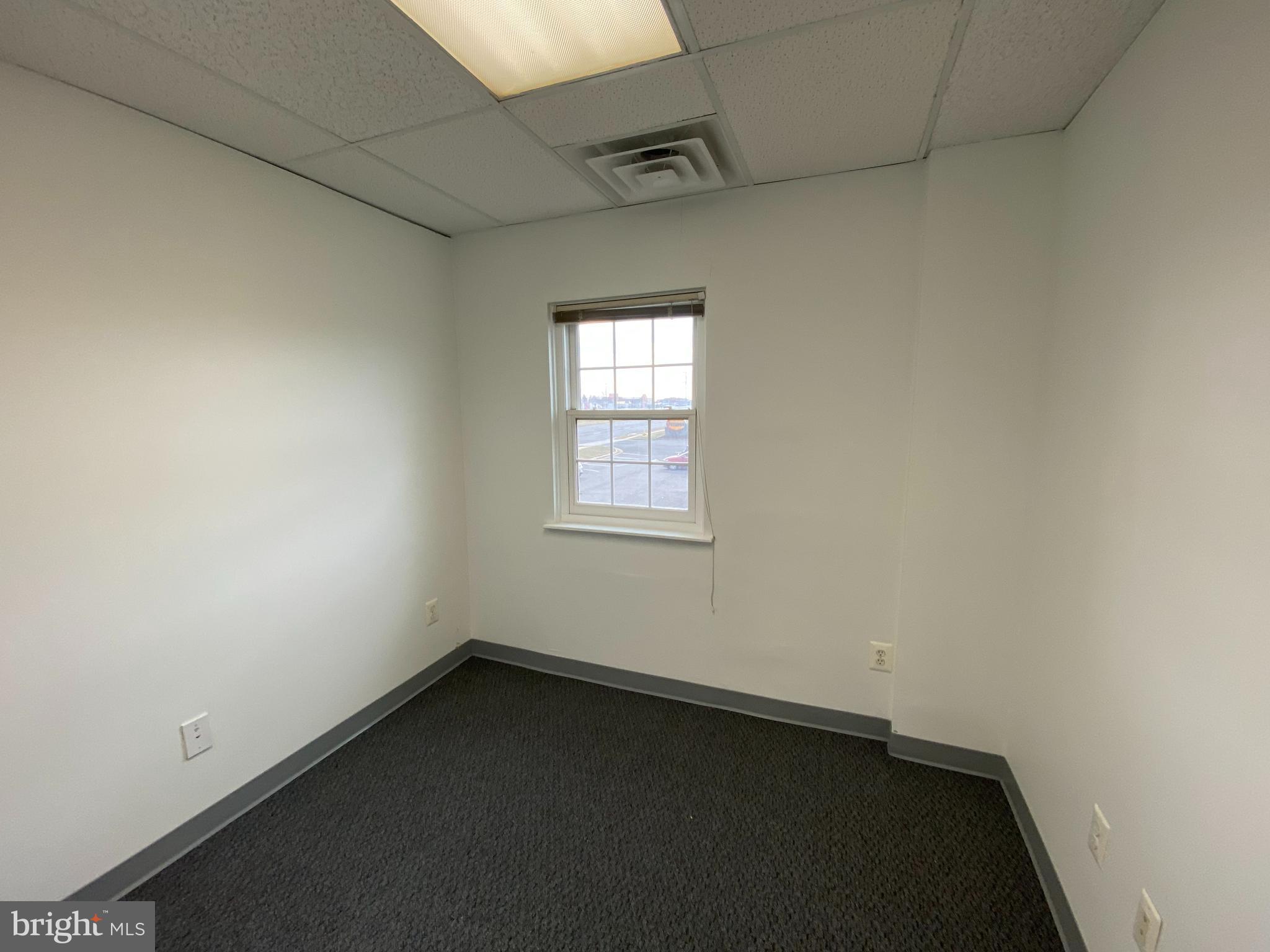 MANASSAS - Commercial Lease