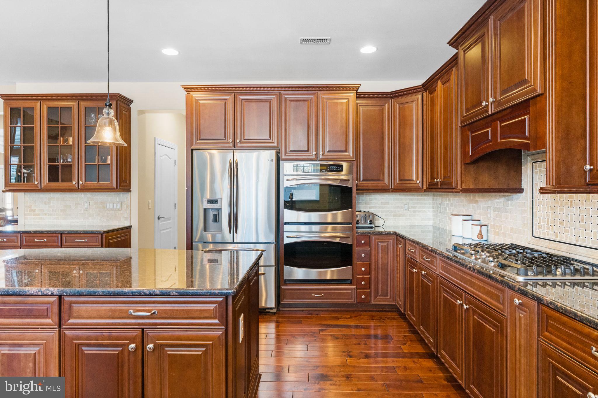 PRESERVEATSQUIRECHEY - Residential