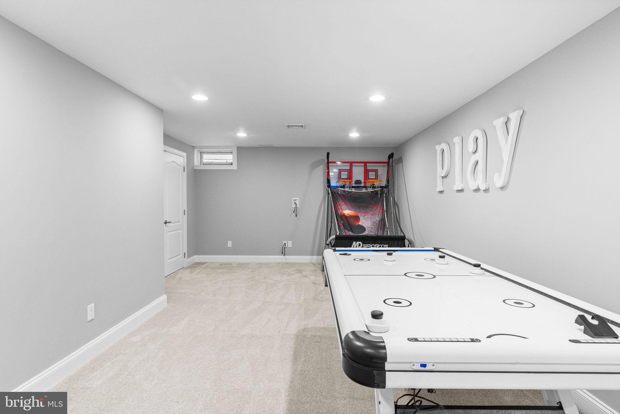 PRESERVEATSQUIRECHEY - Residential