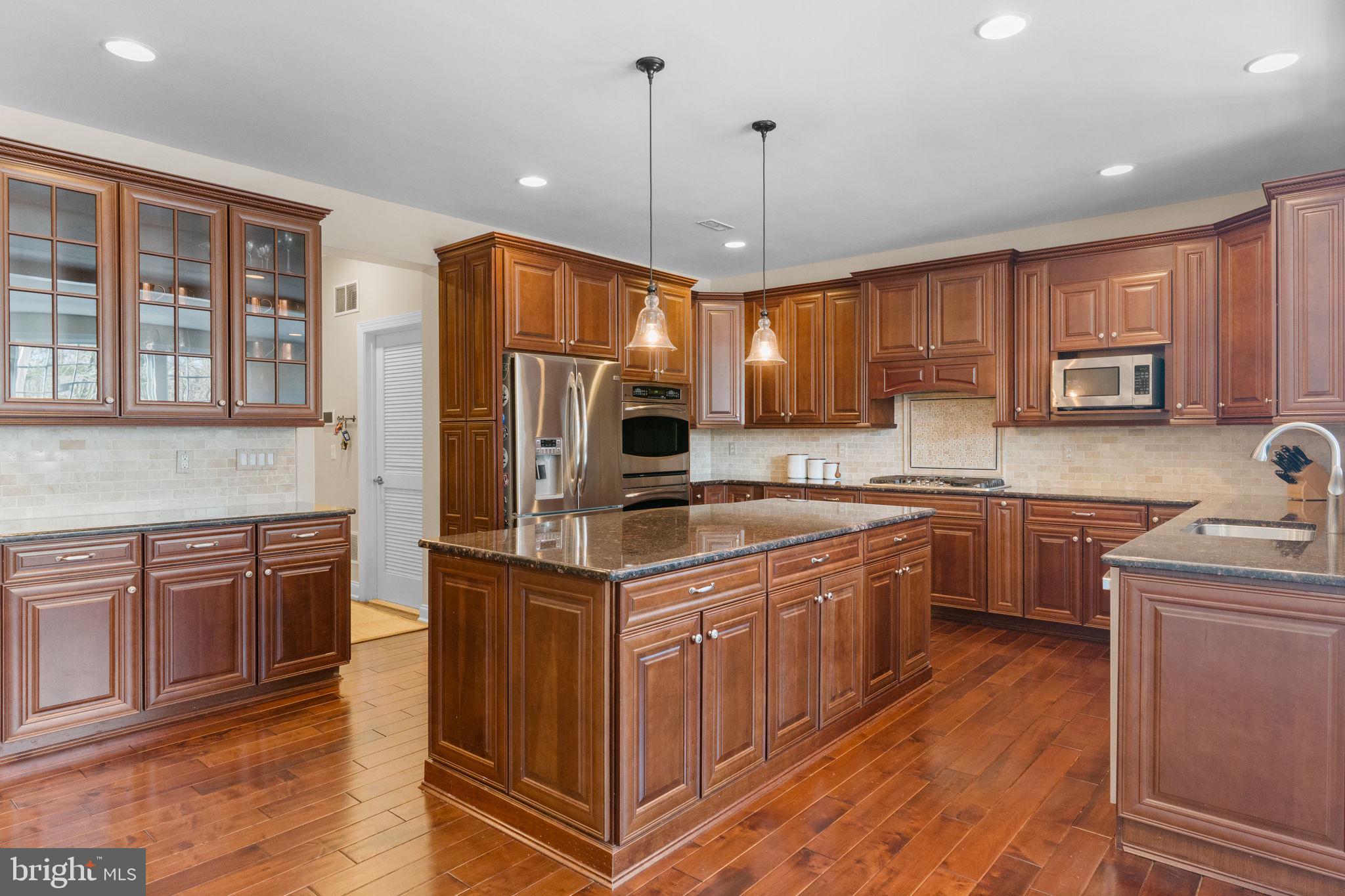 PRESERVEATSQUIRECHEY - Residential