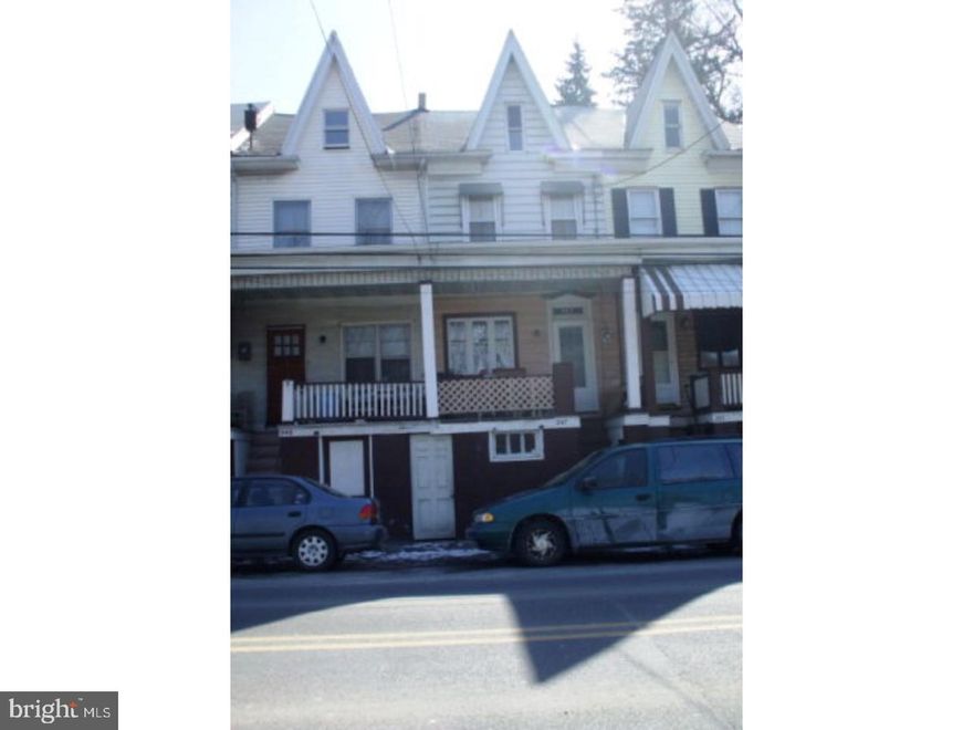 New oil burner 12/08. Replacement windows, certificate of compliance from city. Great investment property, tenant occupied, tenant pays $425 per month rent, and also pays heat and electric. Mailing Address Continued: Pottsville Color: Tan Amp: 100