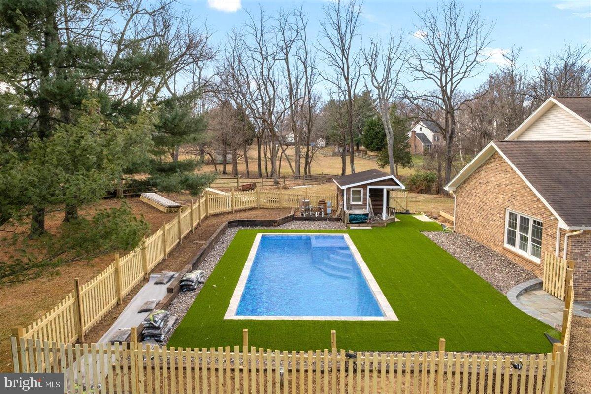 CANTERWOOD - Residential