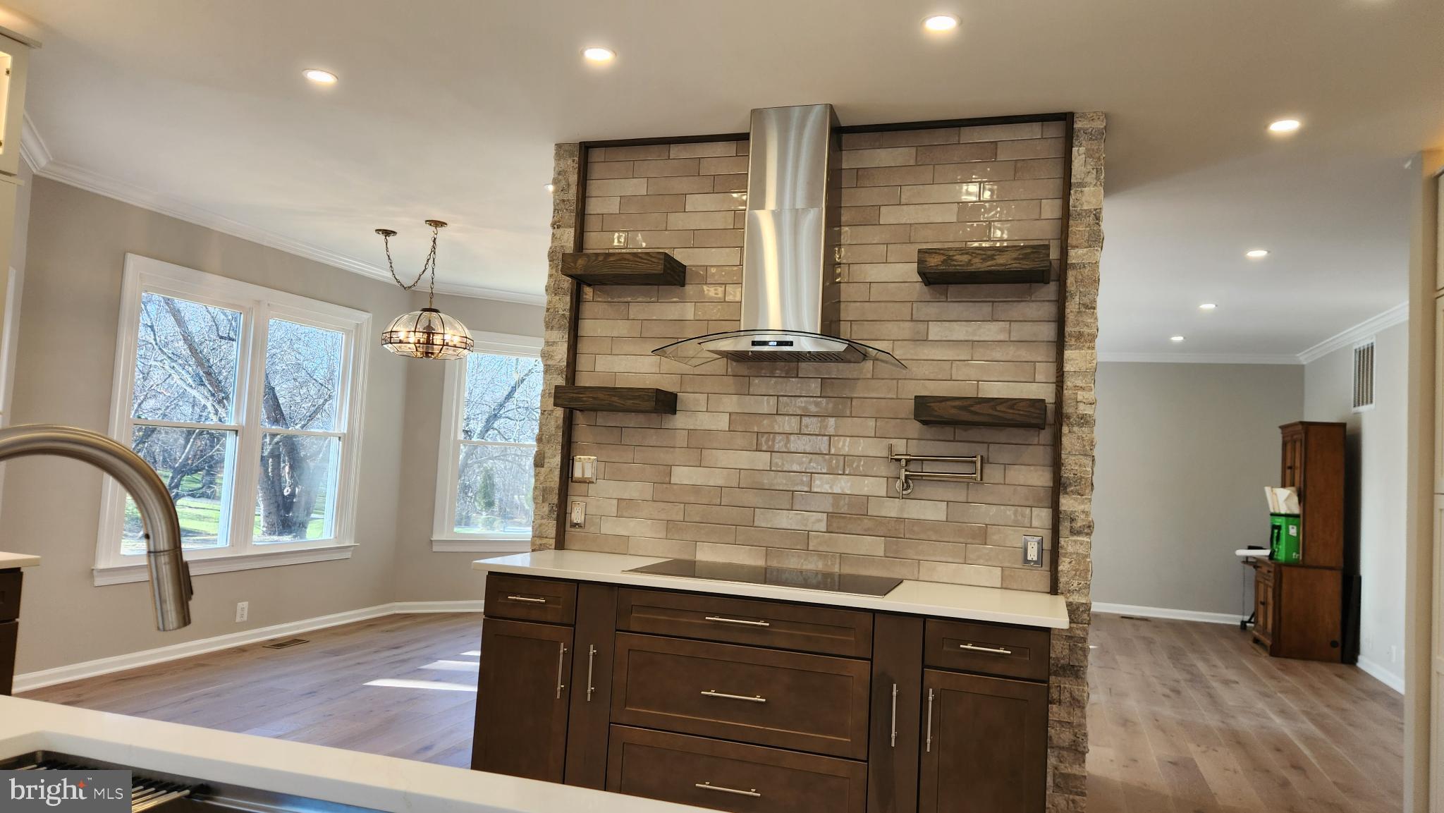 353 GALLOP WOOD PLACE