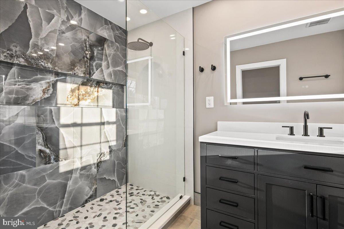 CANTERWOOD - Residential