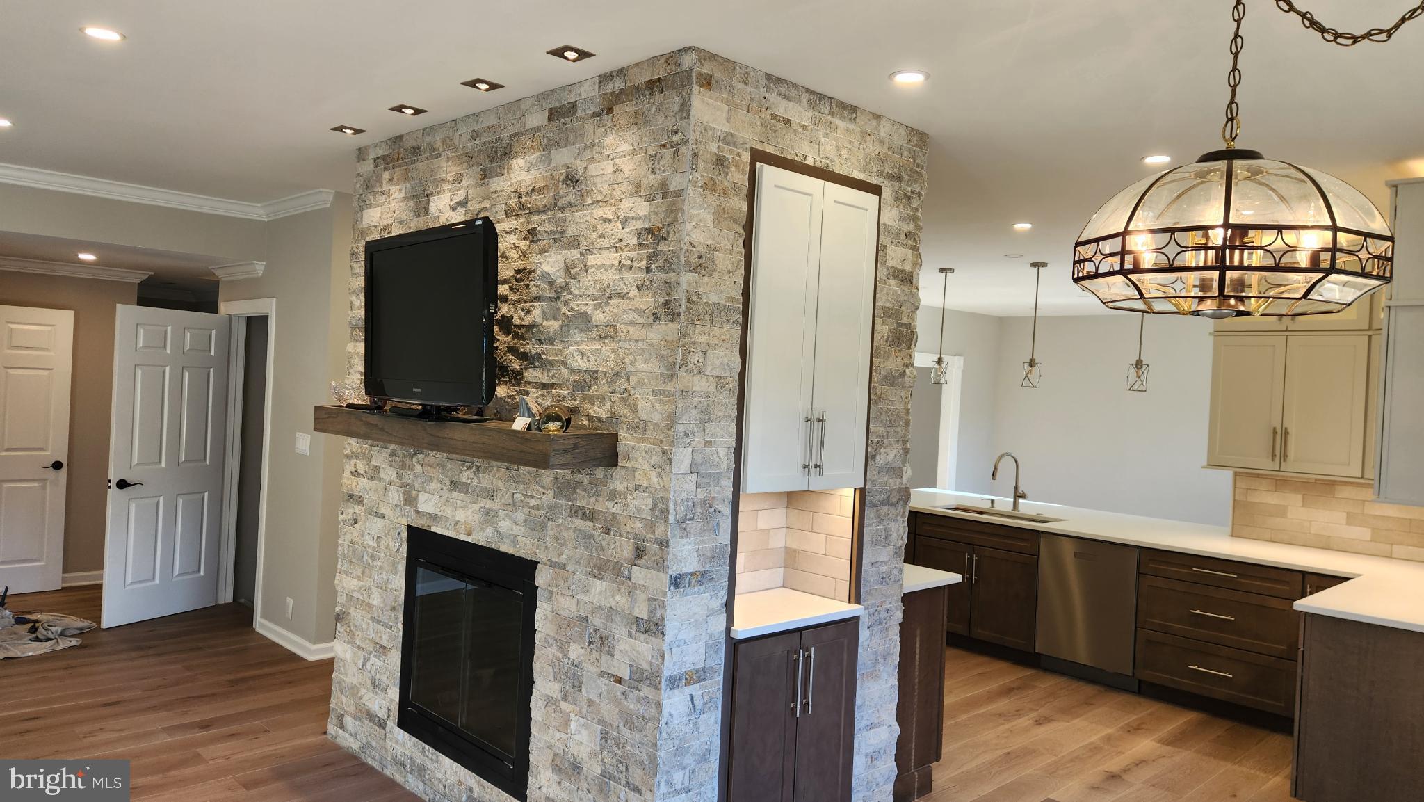 353 GALLOP WOOD PLACE