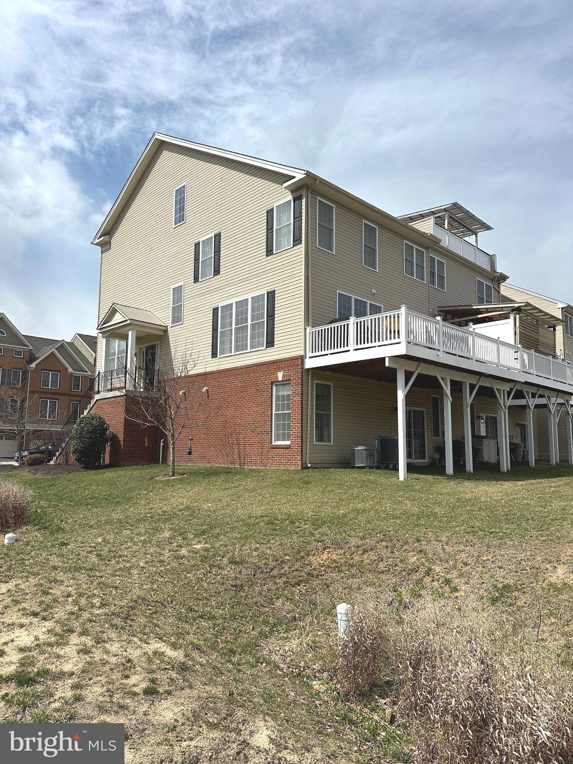 8537 PINE SPRINGS DRIVE