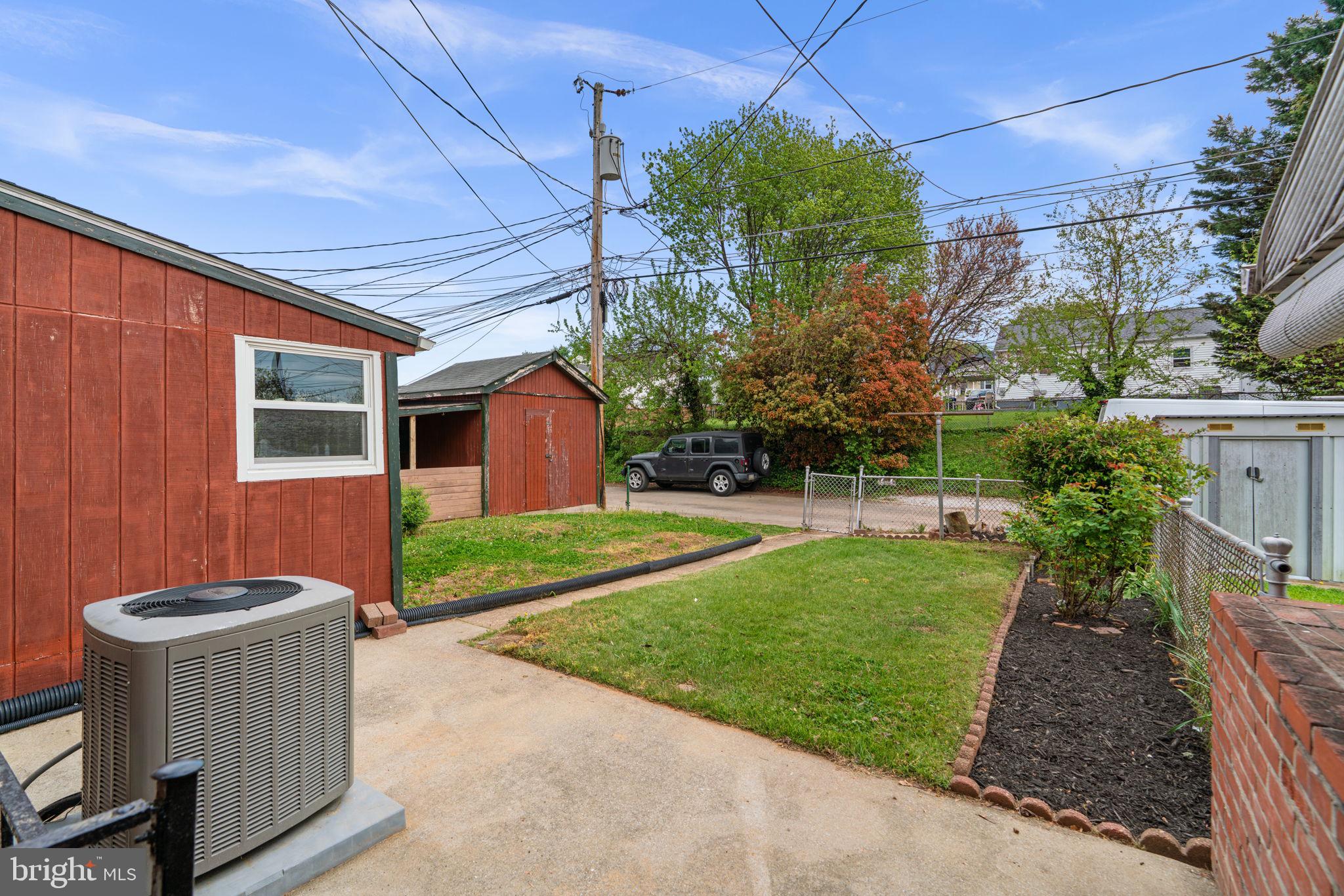 GAYLORD MANOR - Residential